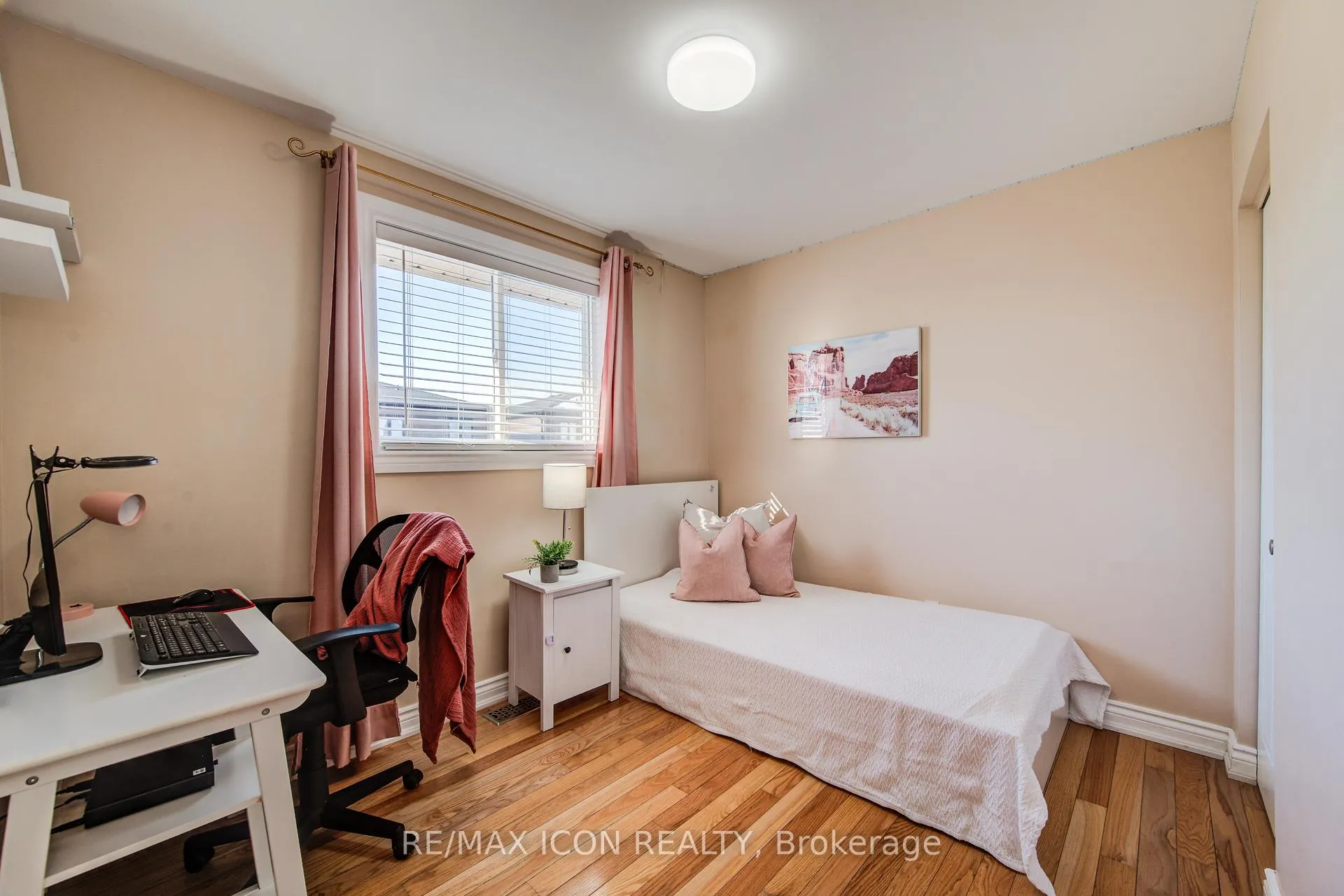 Photo 19 of 84 Endeavour Drive, Cambridge — HOMEH