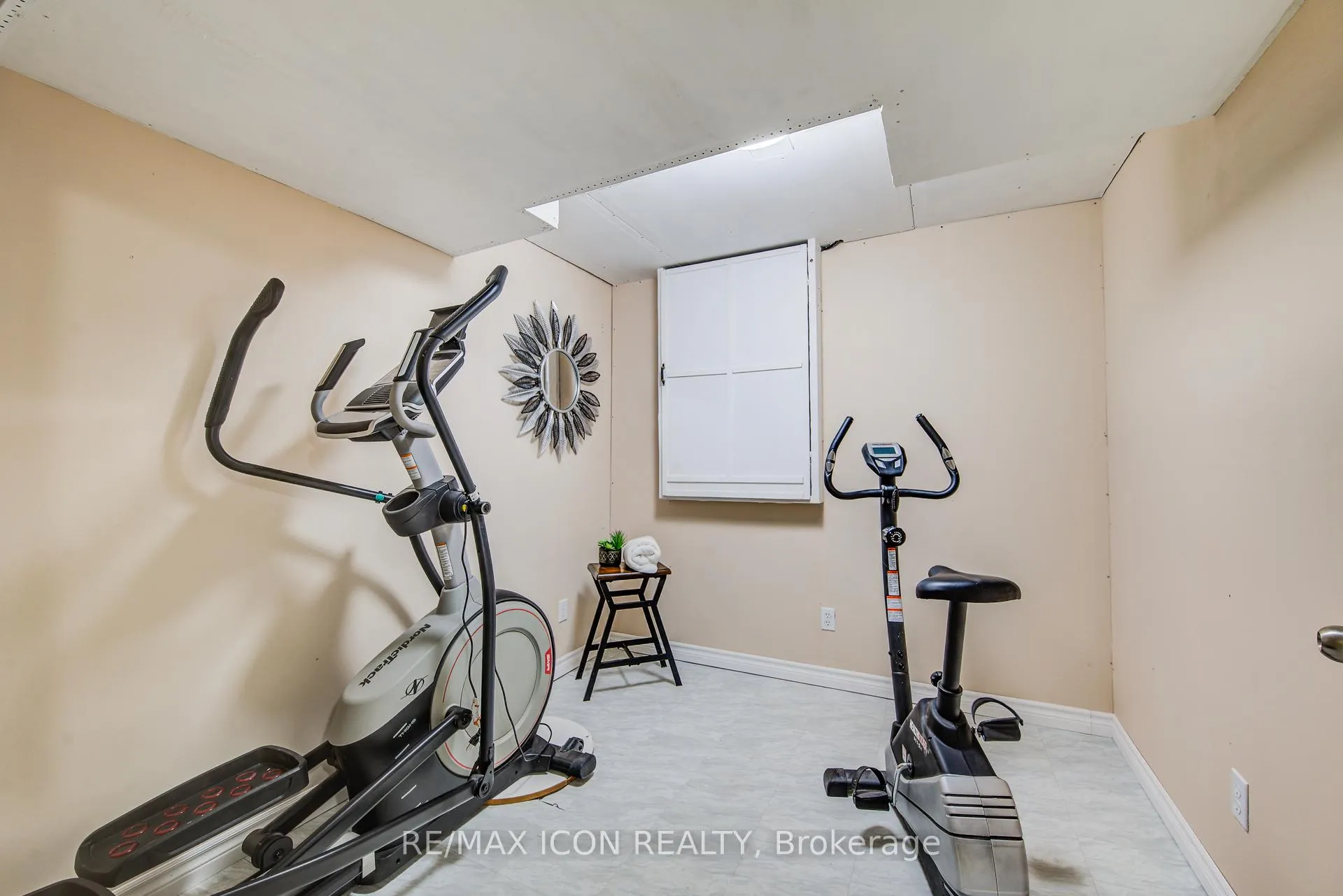 Photo 35 of 84 Endeavour Drive, Cambridge — HOMEH