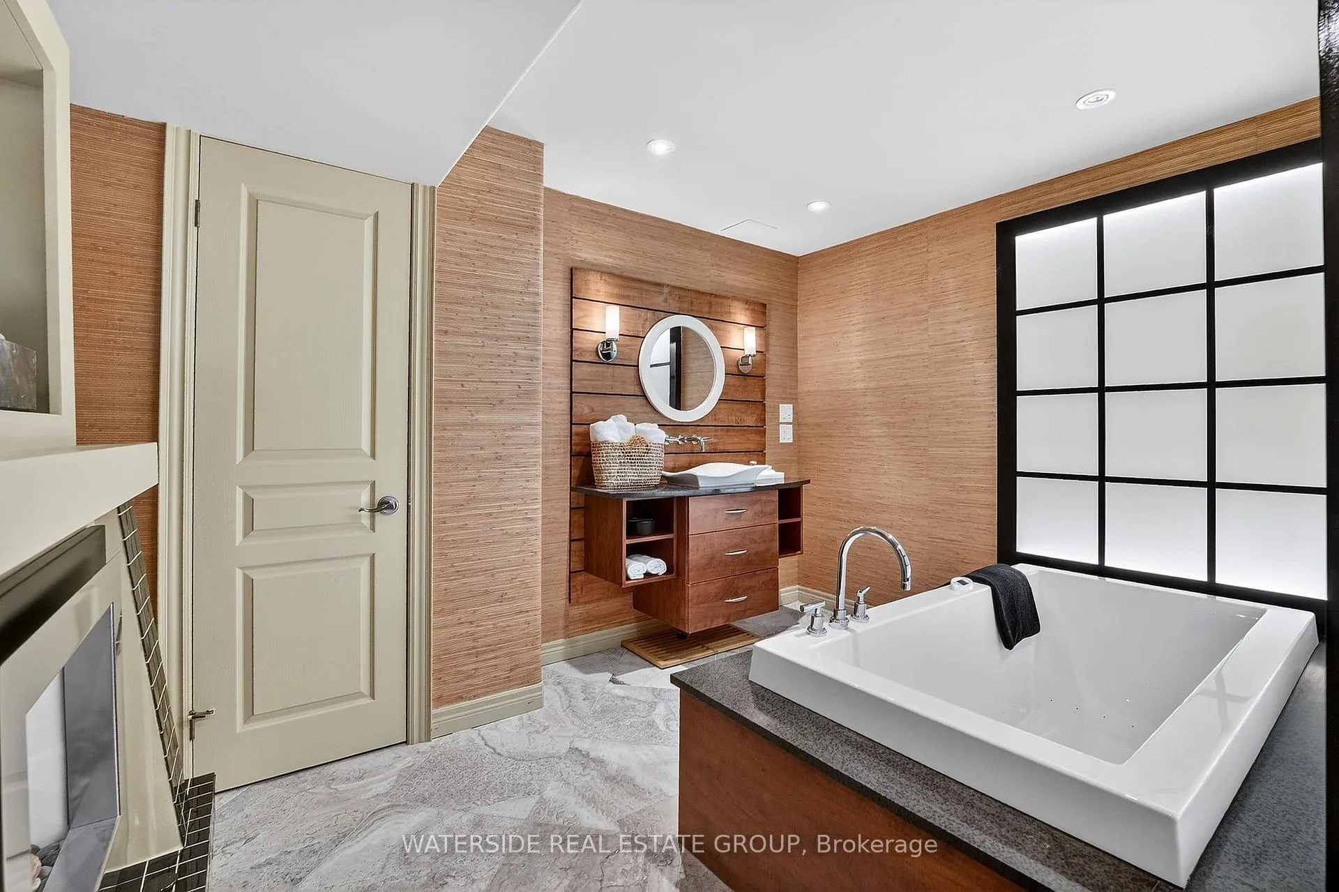 Photo 60 of Unit 2, 35 Scullers Way, St. Catharines, Port Dalhousie — HOMEH