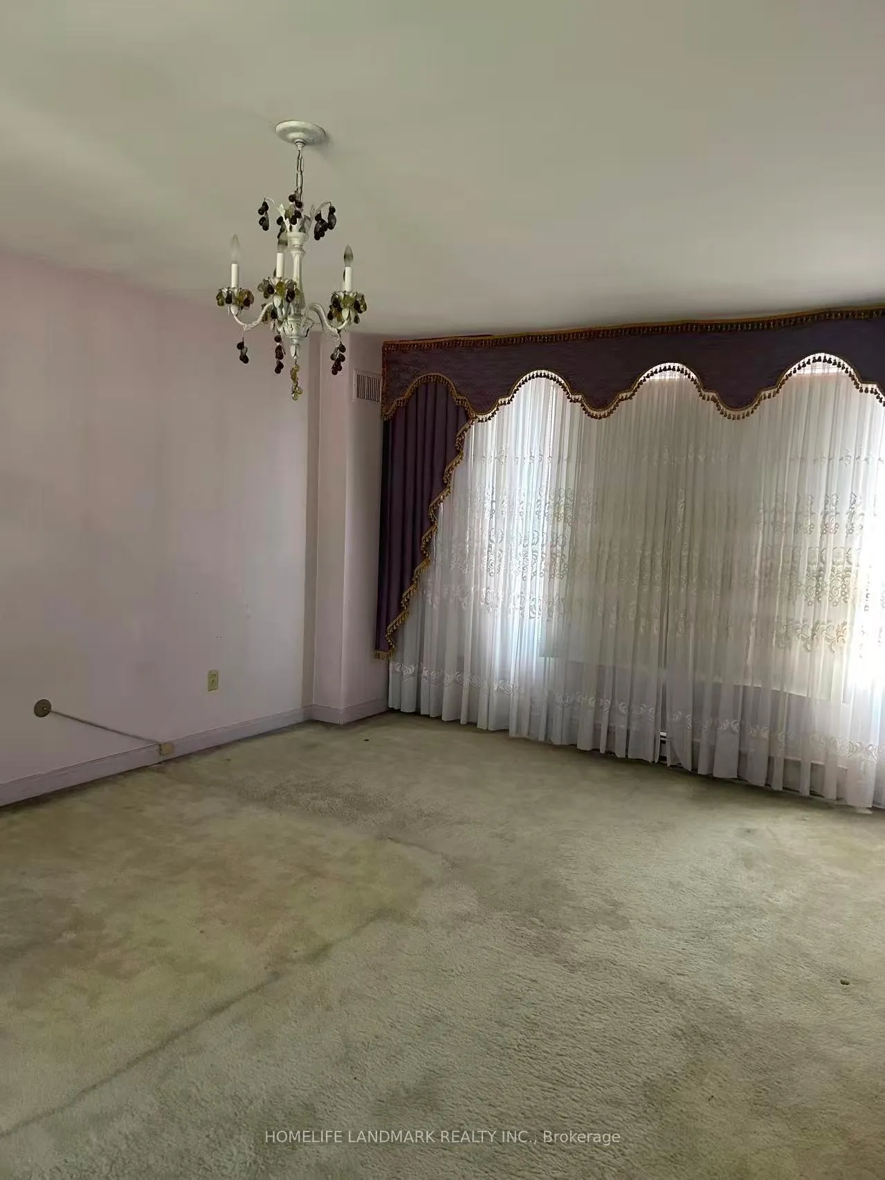 Photo 5 of 2 Royal Oak Drive, North York, Bridle Path-Sunnybrook-York Mills — HOMEH