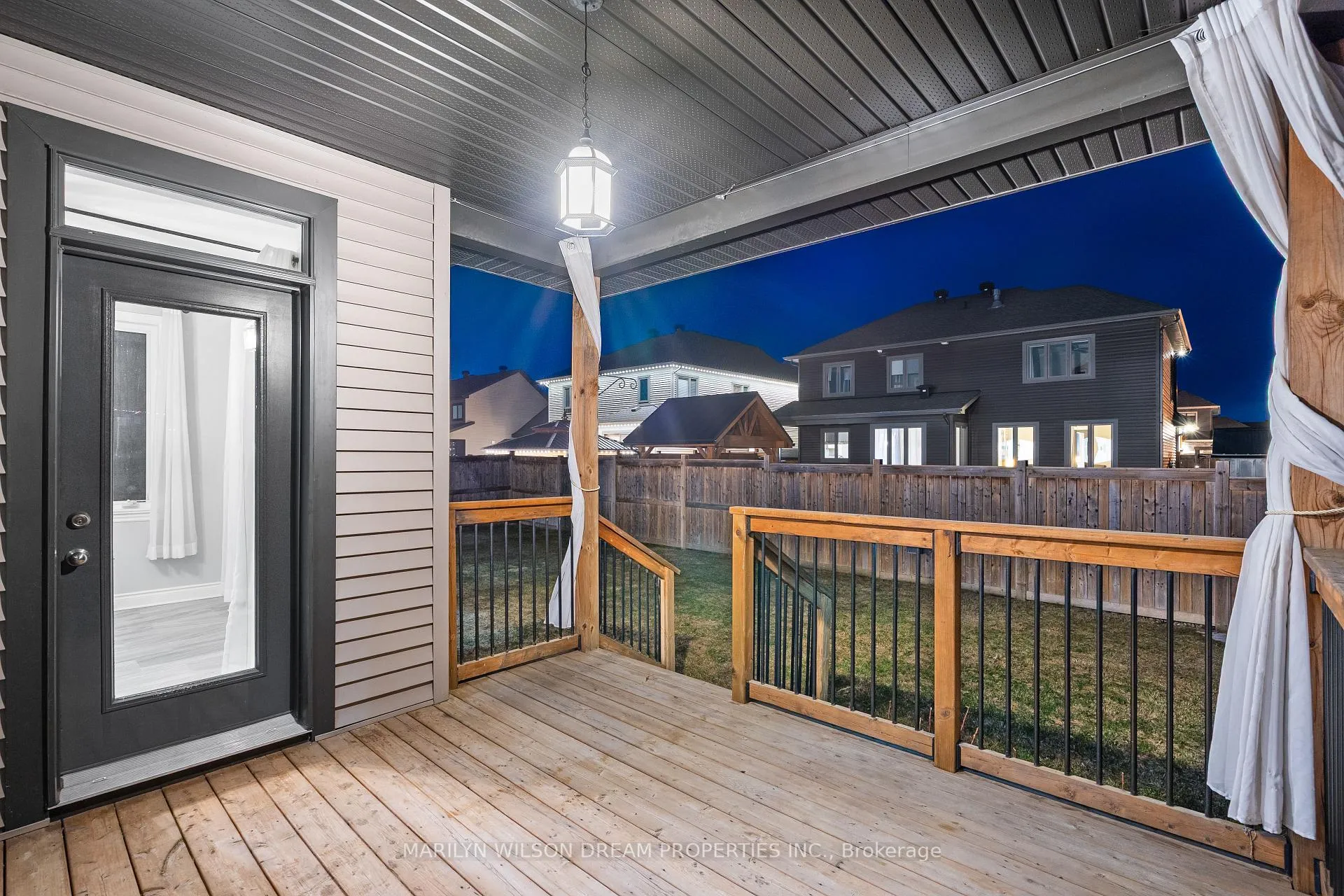 Photo 12 of 110 Talos Circle, Ottawa, Richmond — HOMEH