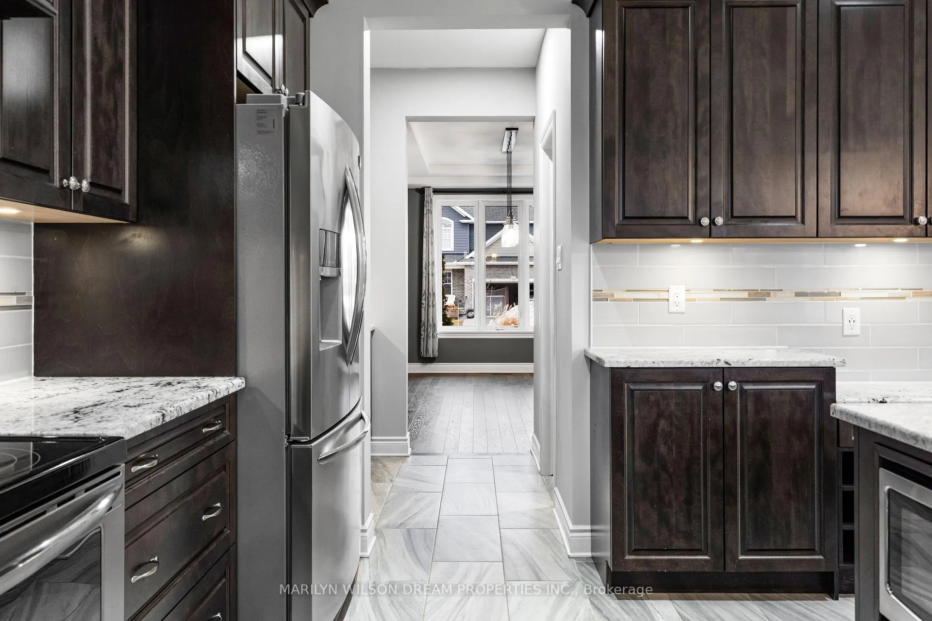 Photo 15 of 110 Talos Circle, Ottawa, Richmond — HOMEH