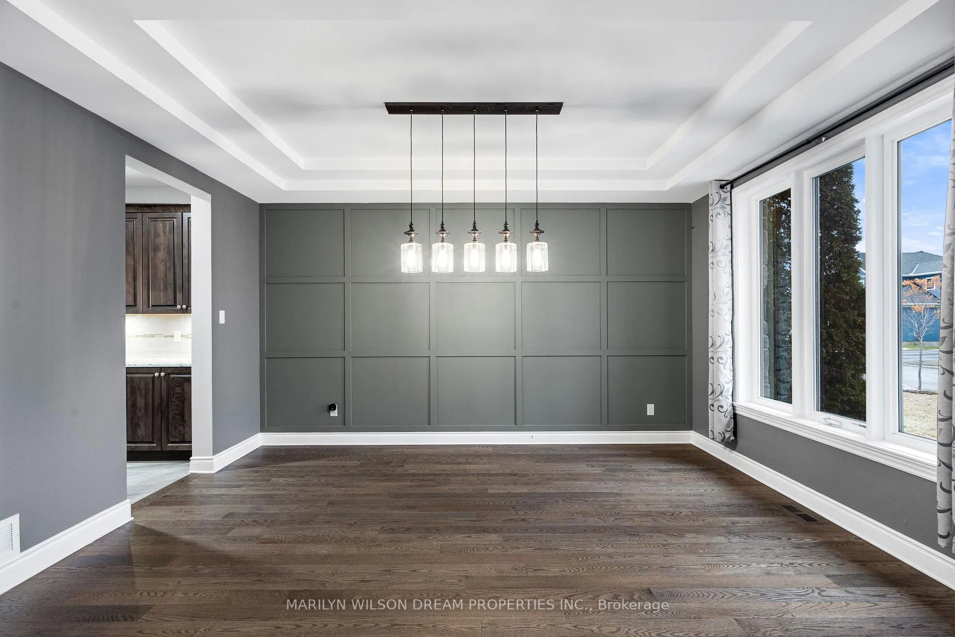 Photo 18 of 110 Talos Circle, Ottawa, Richmond — HOMEH
