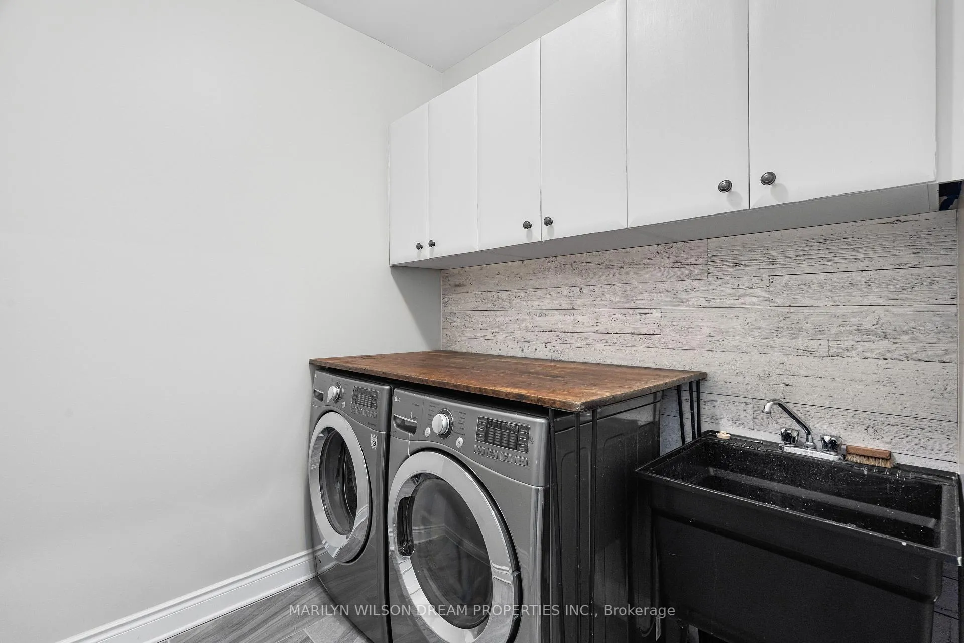 Photo 22 of 110 Talos Circle, Ottawa, Richmond — HOMEH