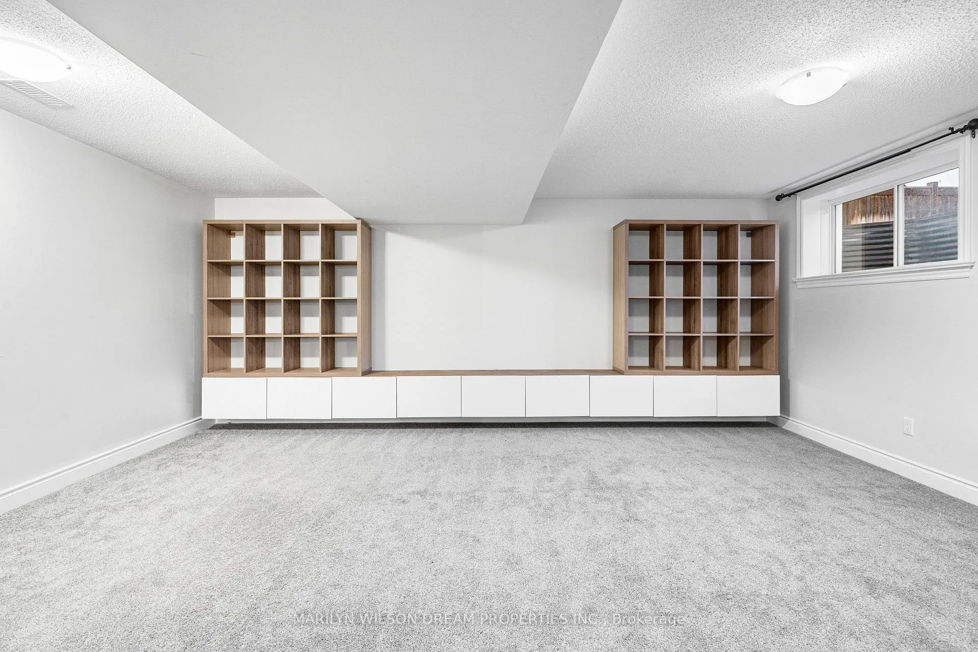 Photo 40 of 110 Talos Circle, Ottawa, Richmond — HOMEH