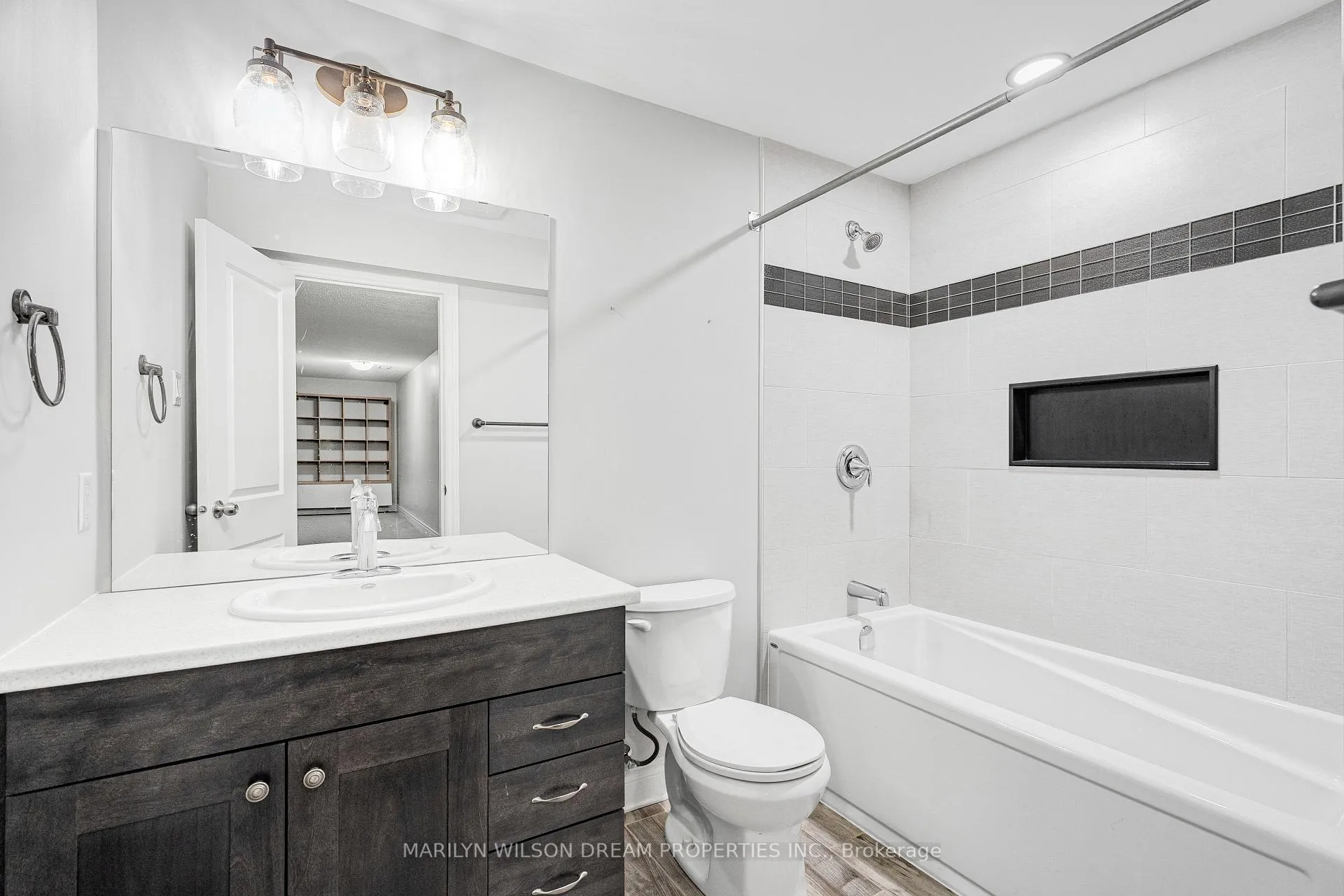 Photo 43 of 110 Talos Circle, Ottawa, Richmond — HOMEH