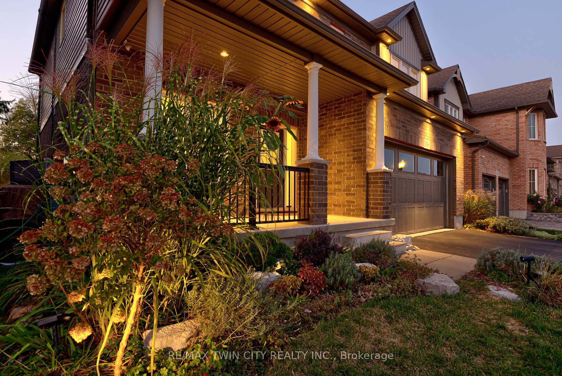 Photo 3 of 138 Eaglecrest Street, Kitchener — HOMEH