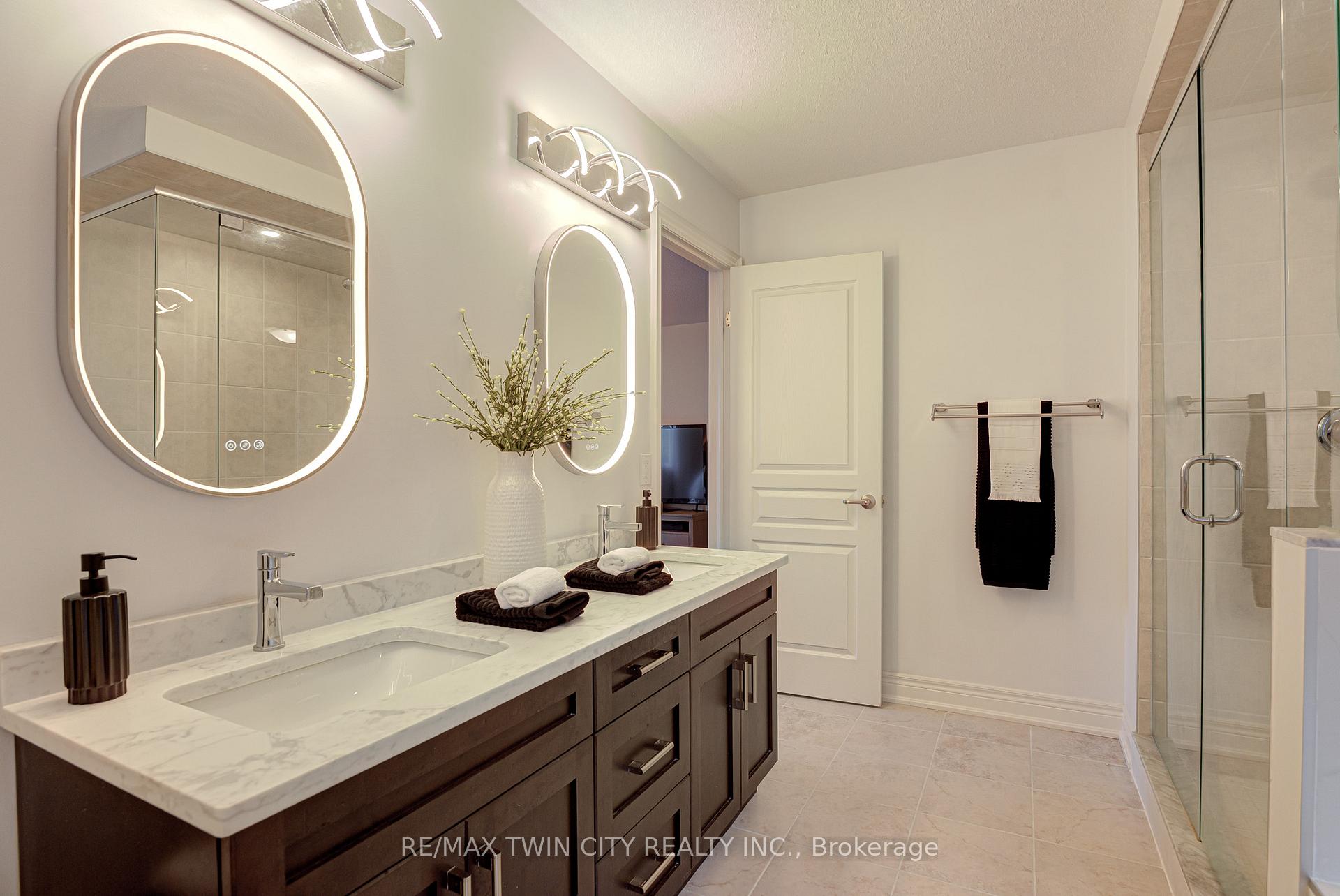 Photo 21 of 138 Eaglecrest Street, Kitchener — HOMEH