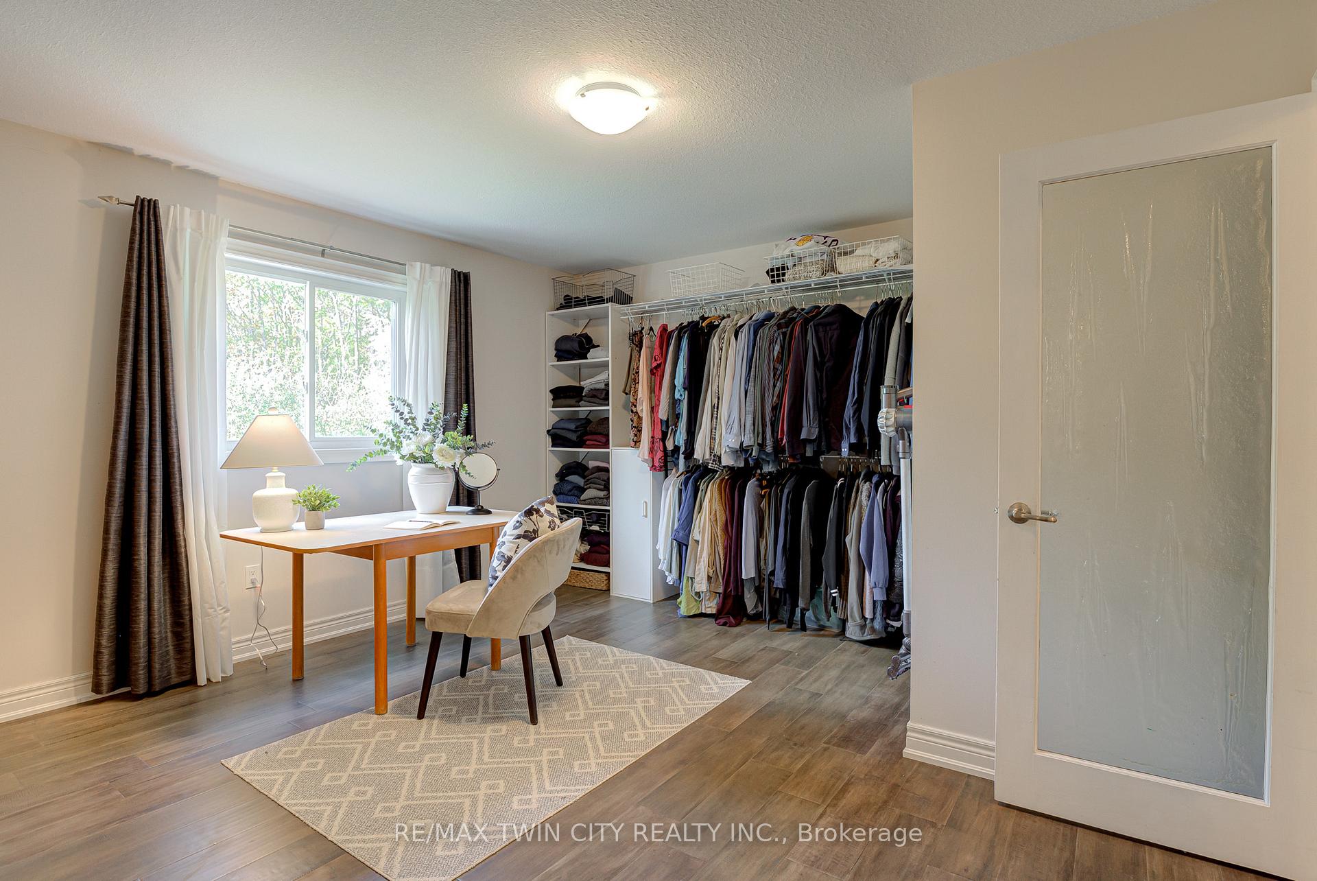 Photo 23 of 138 Eaglecrest Street, Kitchener — HOMEH