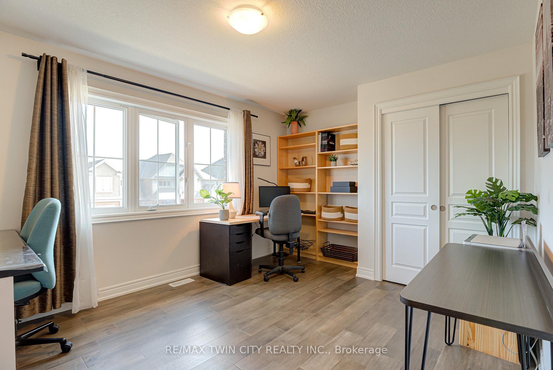 Photo 24 of 138 Eaglecrest Street, Kitchener — HOMEH