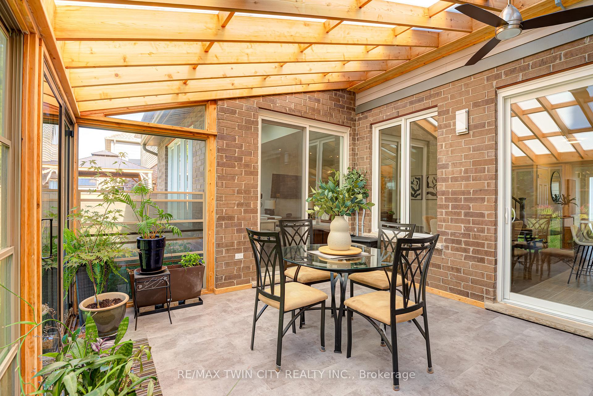 Photo 29 of 138 Eaglecrest Street, Kitchener — HOMEH