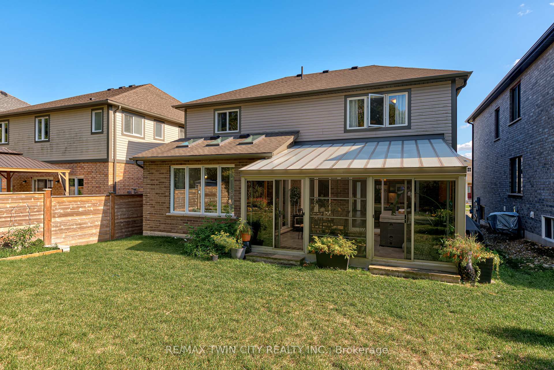 Photo 30 of 138 Eaglecrest Street, Kitchener — HOMEH