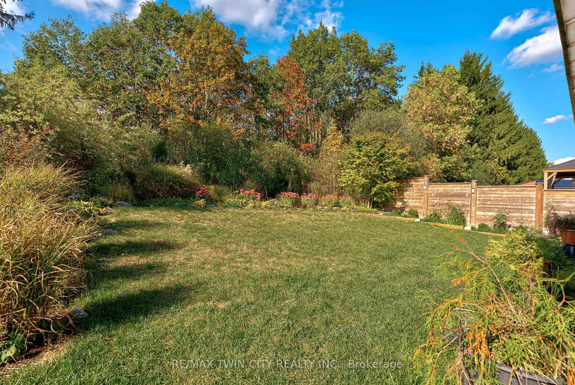 Photo 33 of 138 Eaglecrest Street, Kitchener — HOMEH