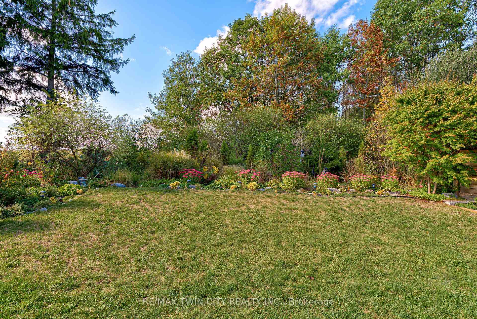 Photo 34 of 138 Eaglecrest Street, Kitchener — HOMEH