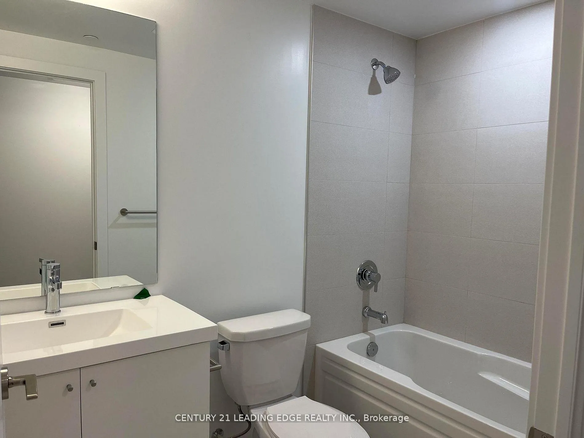 Photo 6 of Unit 1802, 2545 Simcoe Street N, Oshawa, Windfields — HOMEH