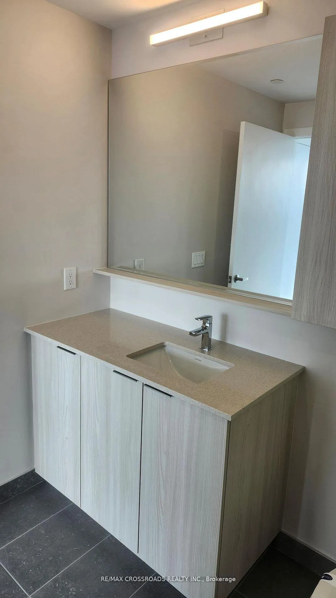 Photo 10 of Unit 511, 720 Whitlock Avenue, Milton, Cobban — HOMEH