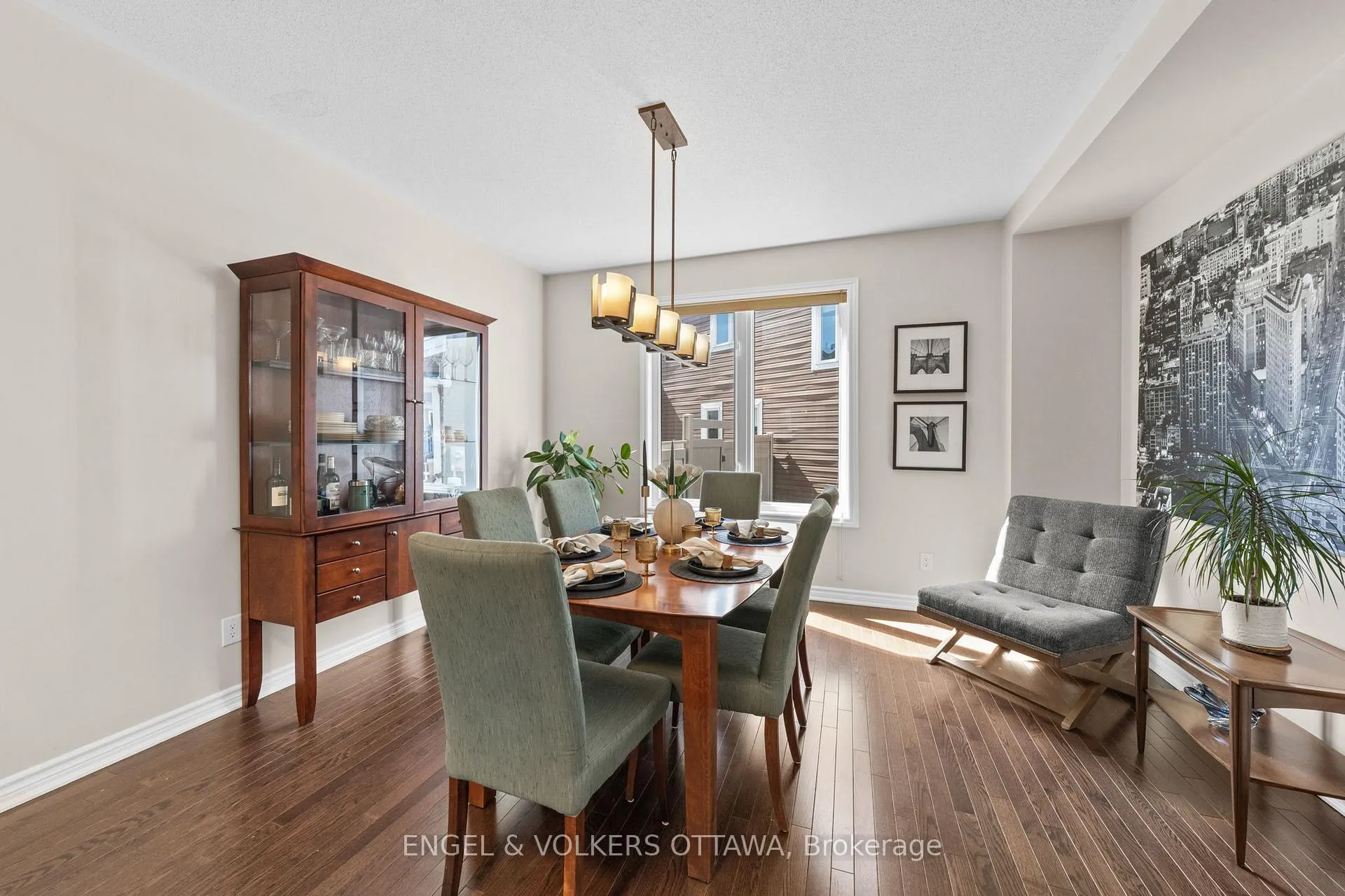 Photo 3 of 105 Pennant Avenue, Ottawa, Barrhaven - Half Moon Bay — HOMEH