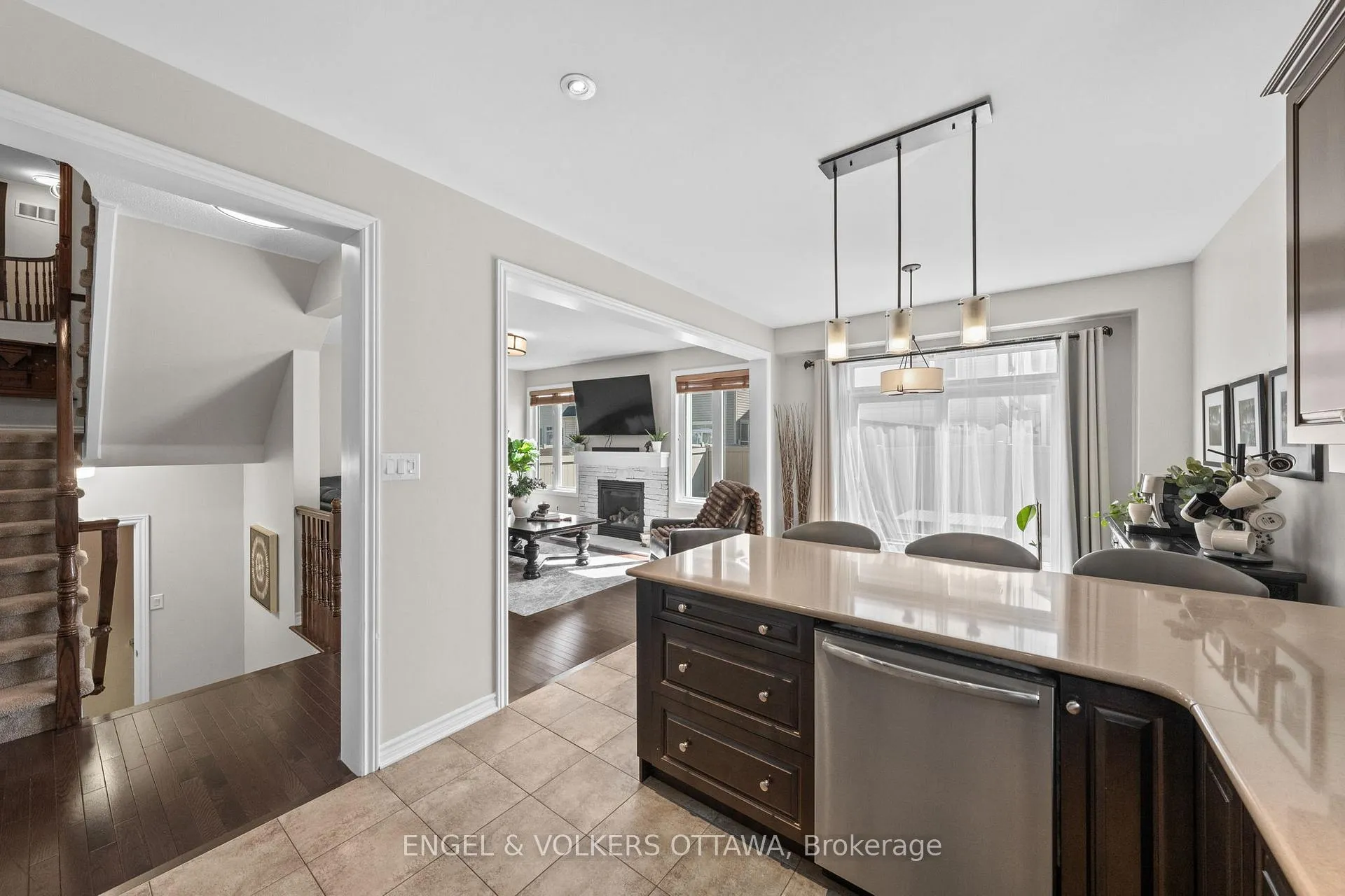 Photo 8 of 105 Pennant Avenue, Ottawa, Barrhaven - Half Moon Bay — HOMEH