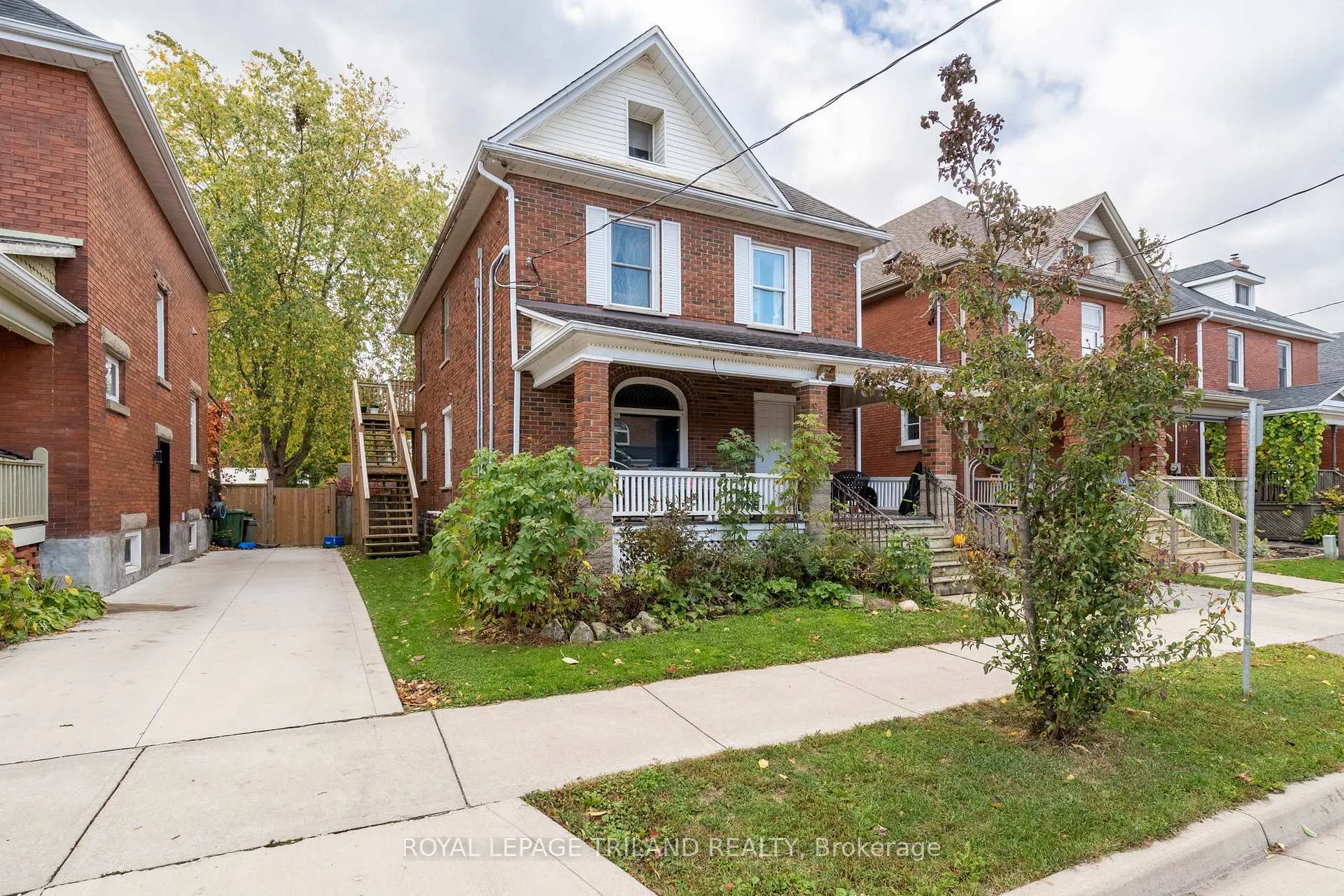 Photo 4 of 93 Myrtle Street, St. Thomas — HOMEH