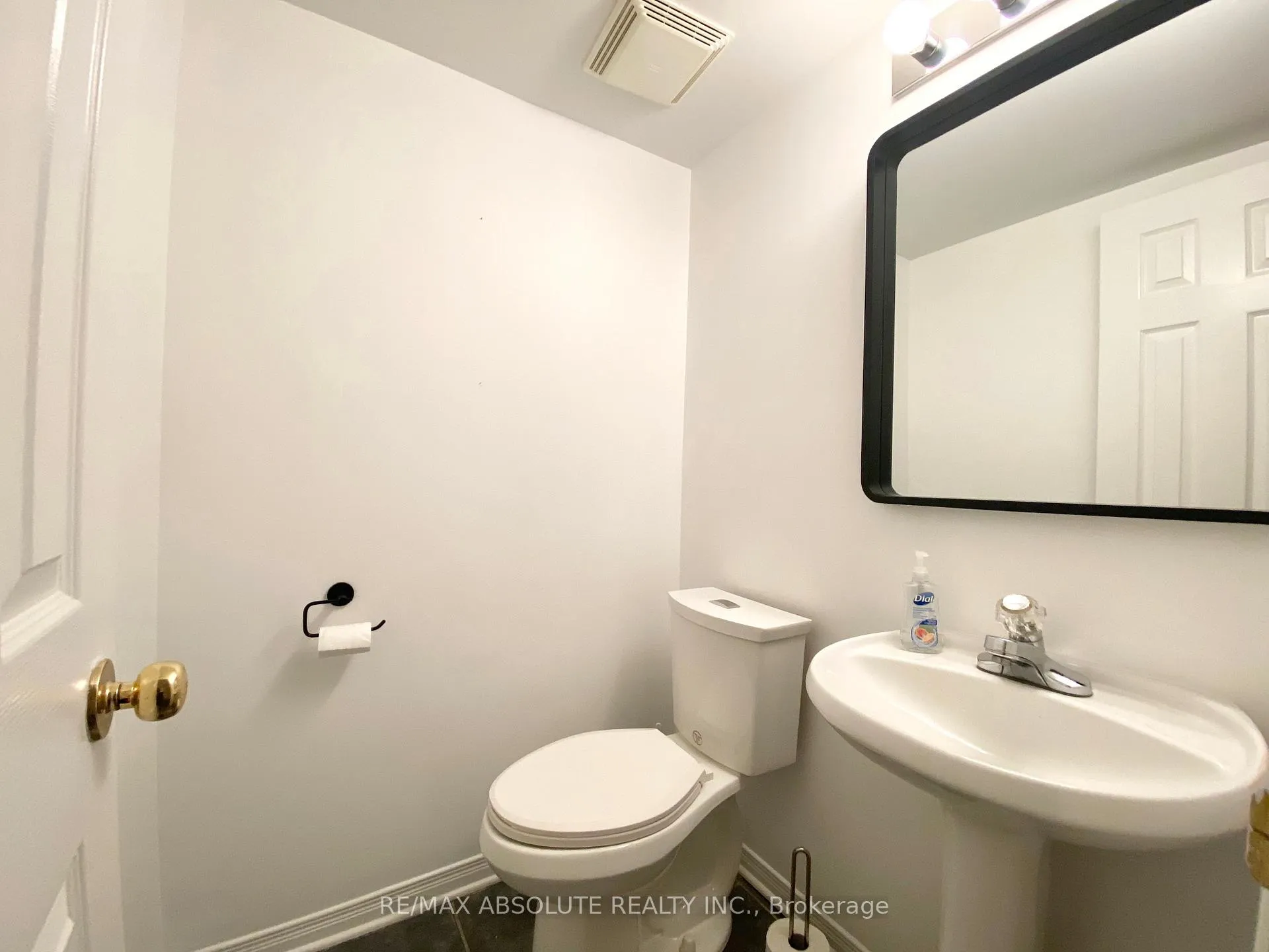 Photo 7 of 63 Silverlace Private, Ottawa, Hunt Club Park/Greenboro — HOMEH