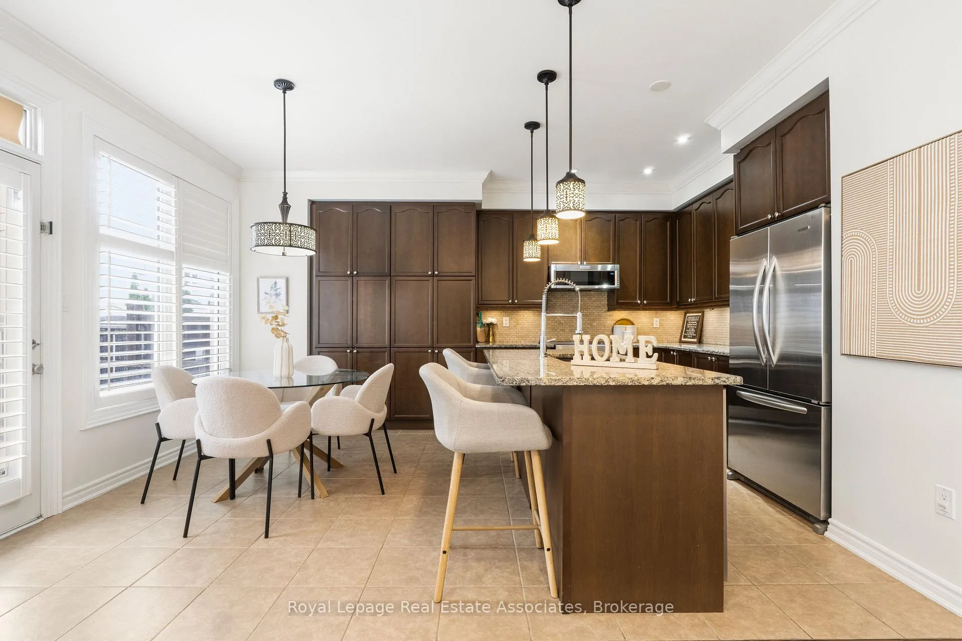 Photo 10 of 291 Silver Court, Milton, Harrison — HOMEH