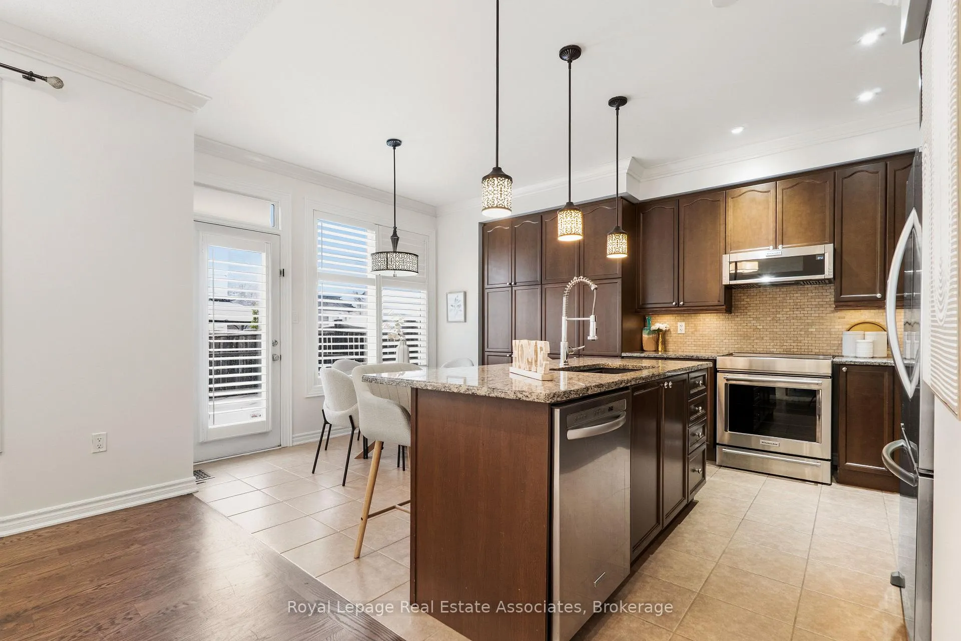 Photo 16 of 291 Silver Court, Milton, Harrison — HOMEH