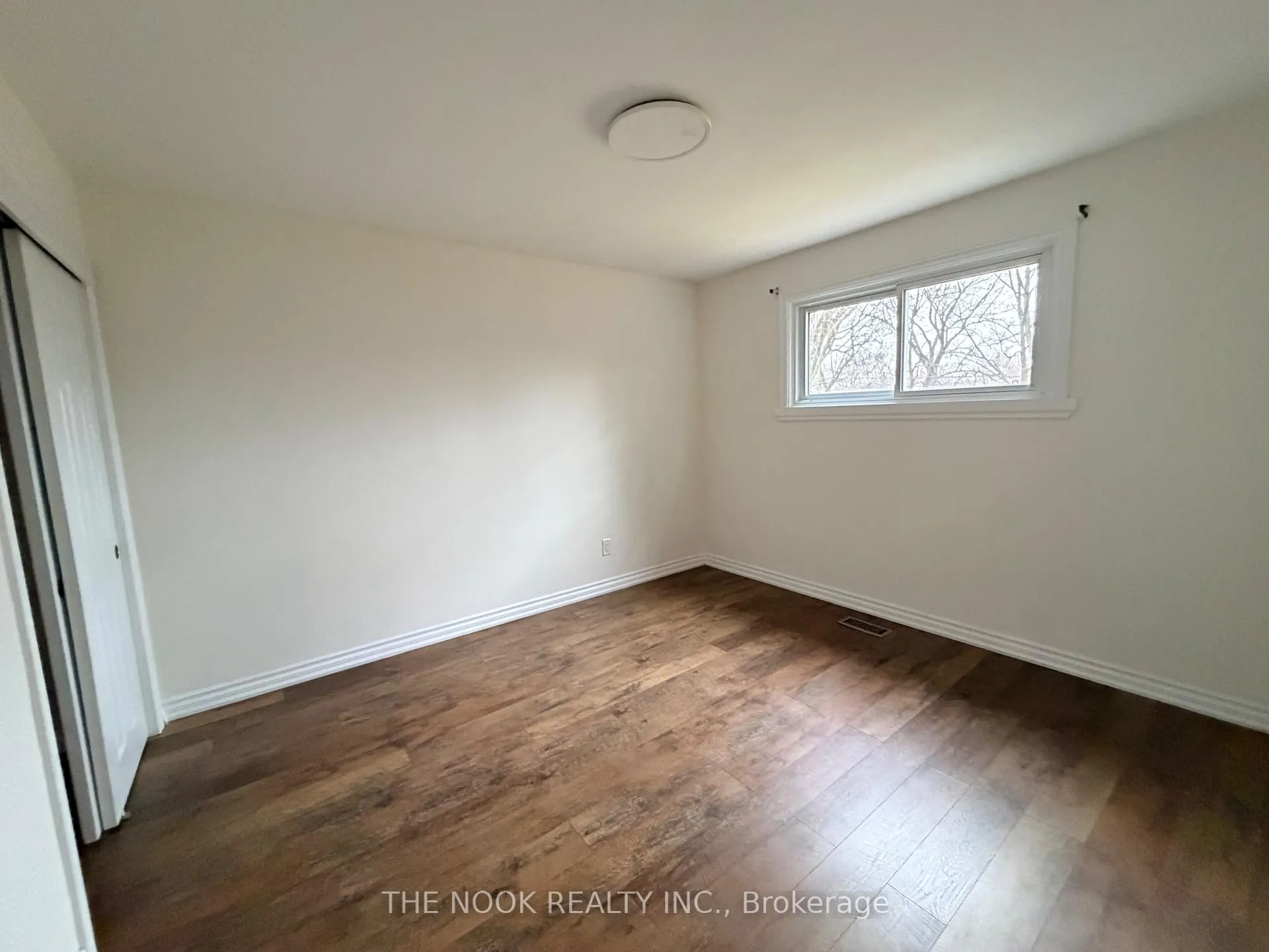 Photo 11 of Unit 1, 860 Florell Drive, Oshawa, Donevan — HOMEH