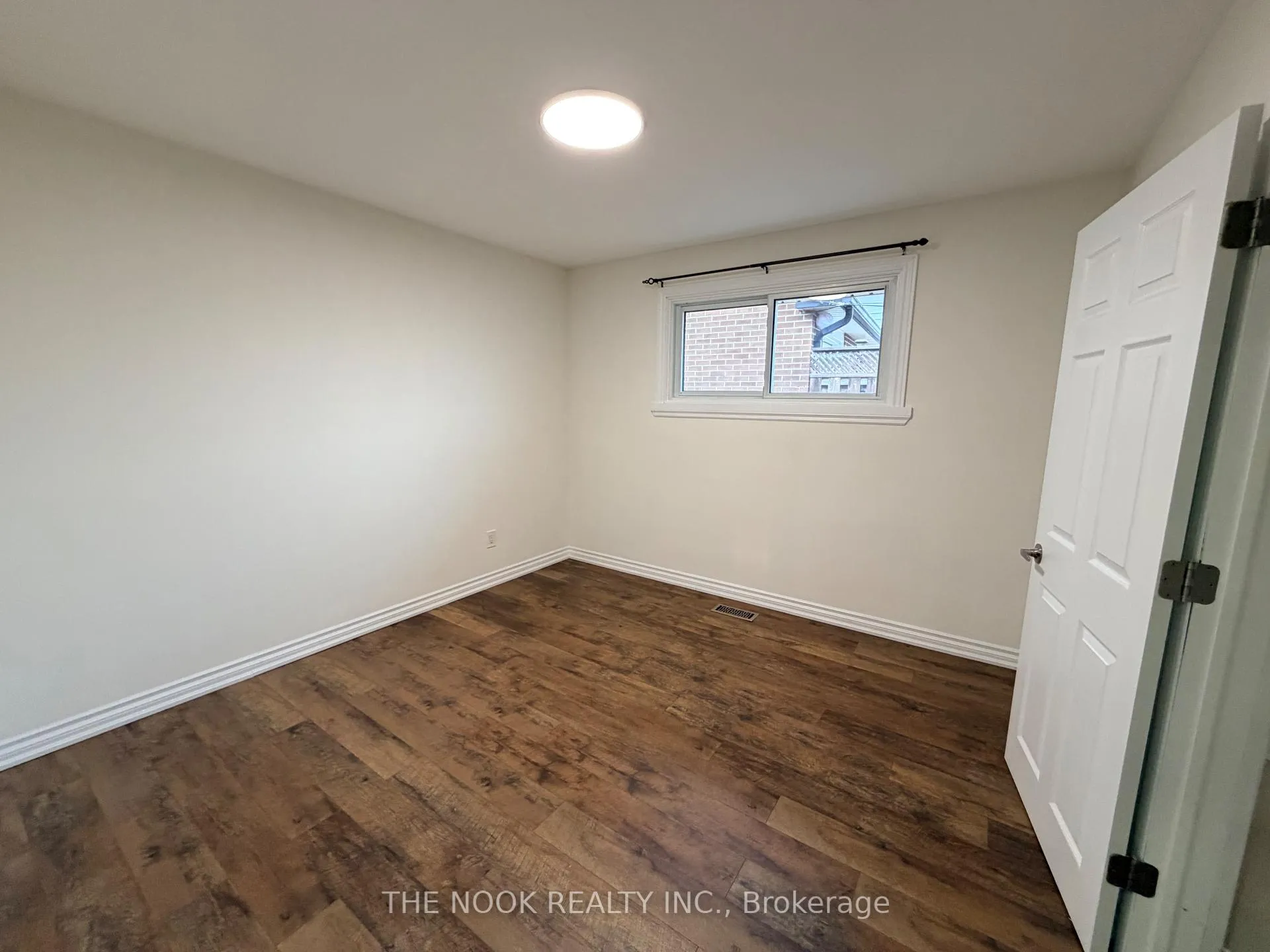 Photo 12 of Unit 1, 860 Florell Drive, Oshawa, Donevan — HOMEH