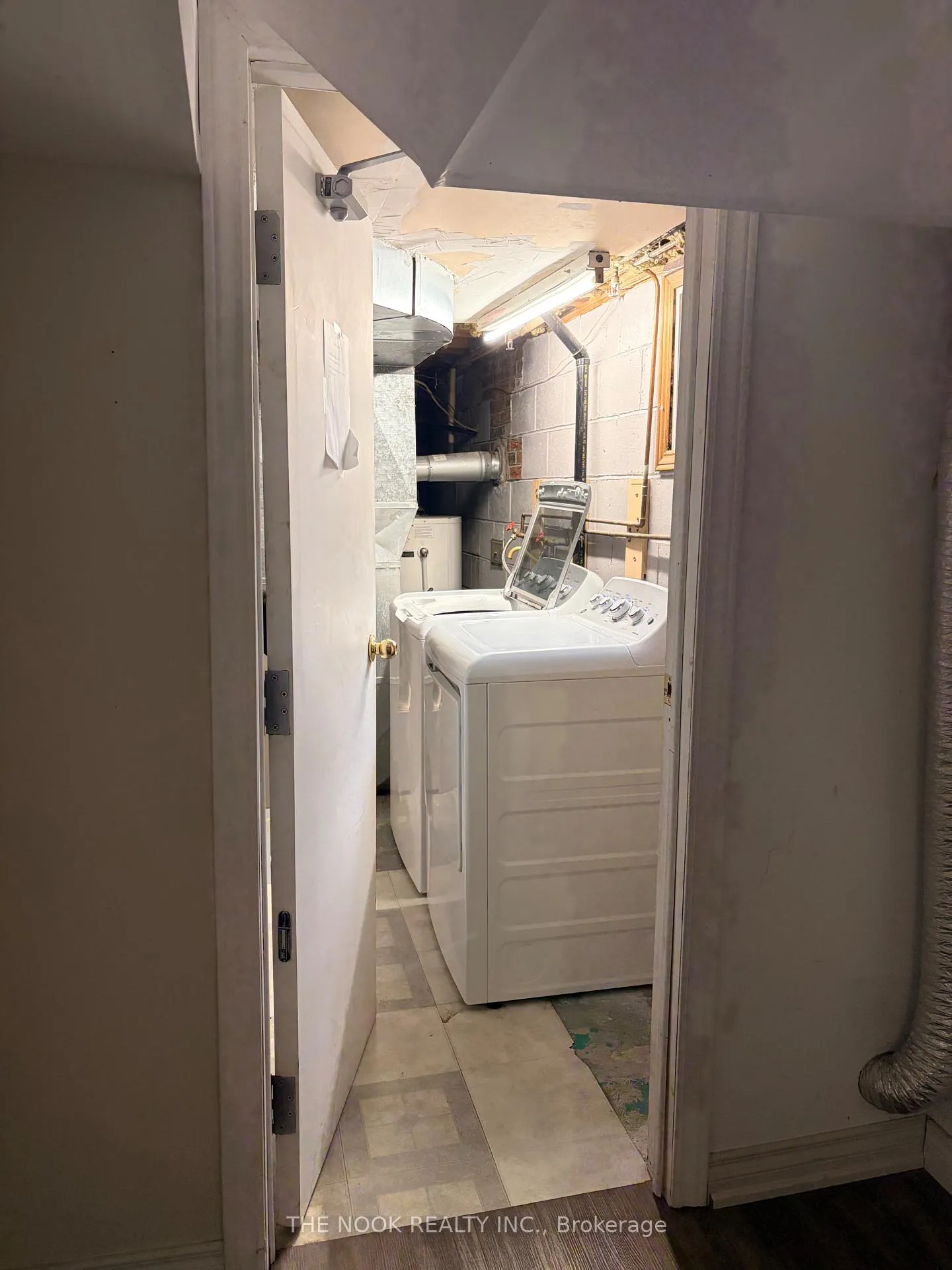 Photo 13 of Unit 1, 860 Florell Drive, Oshawa, Donevan — HOMEH