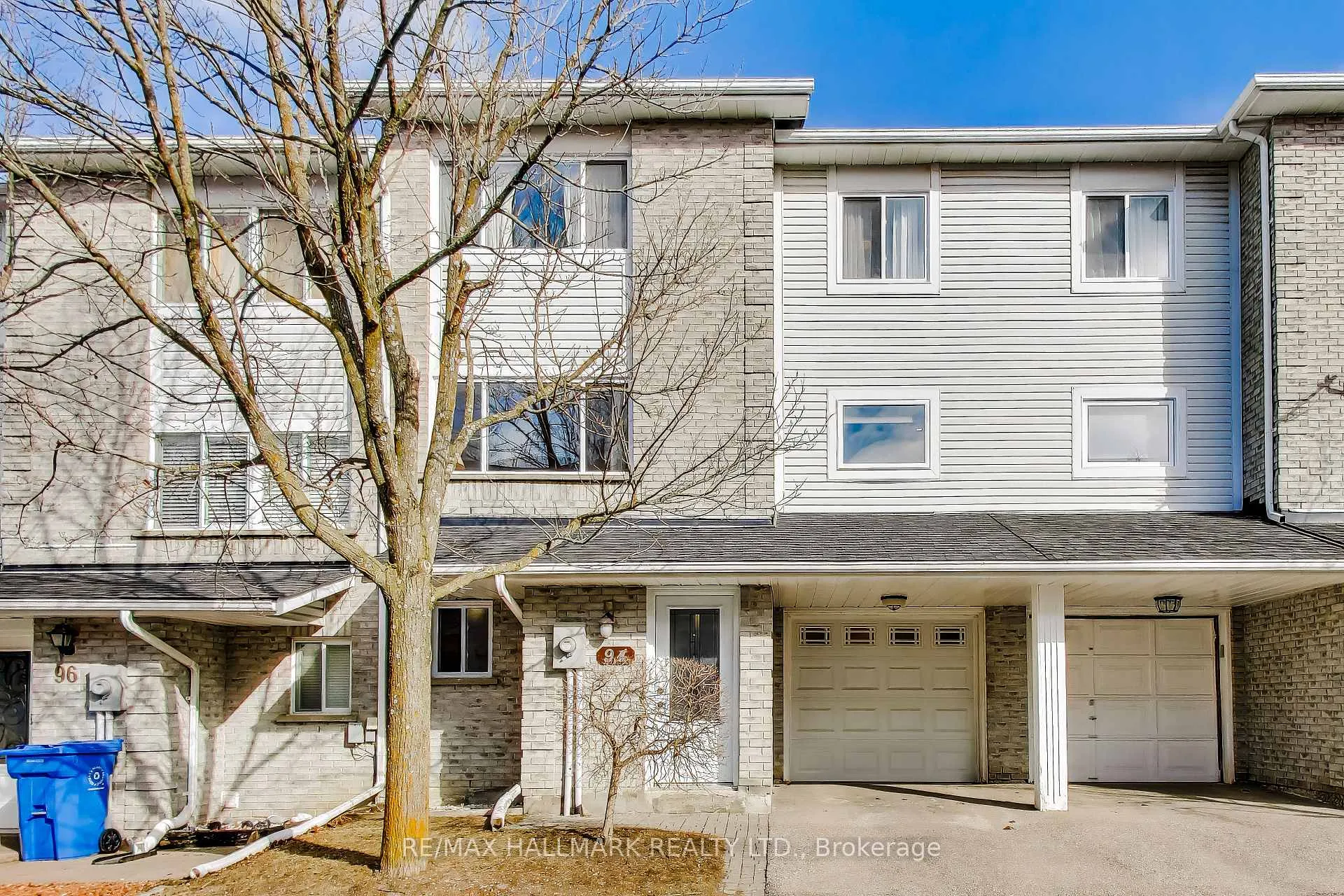 Front of 94 William Curtis Circle