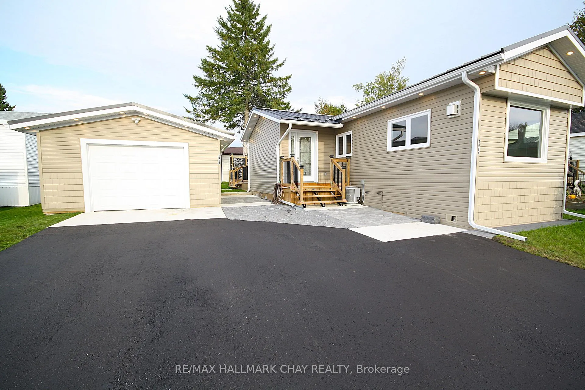 Photo 2 of 4064 Ash Crescent, Severn, Rural Severn — HOMEH