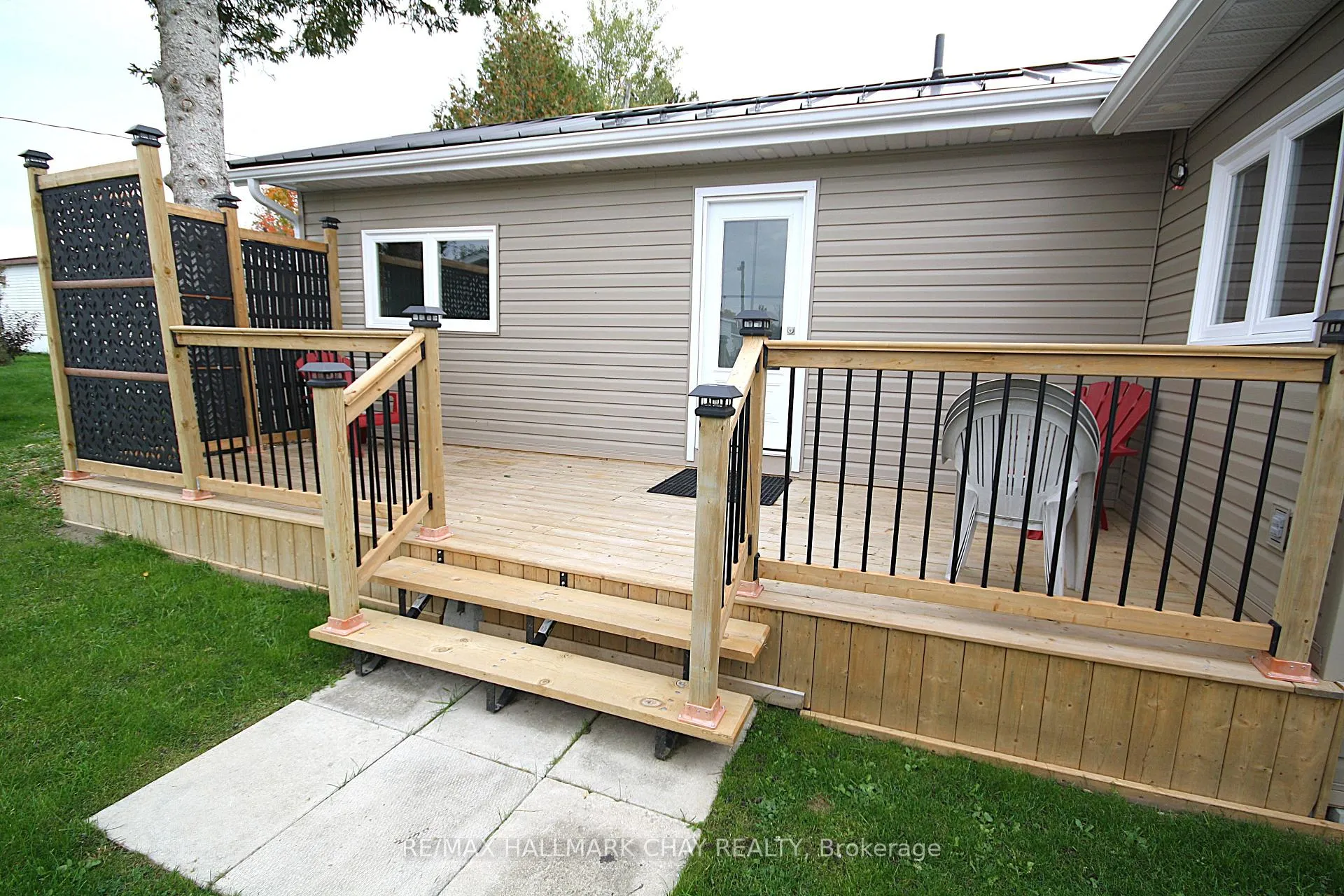 Photo 5 of 4064 Ash Crescent, Severn, Rural Severn — HOMEH