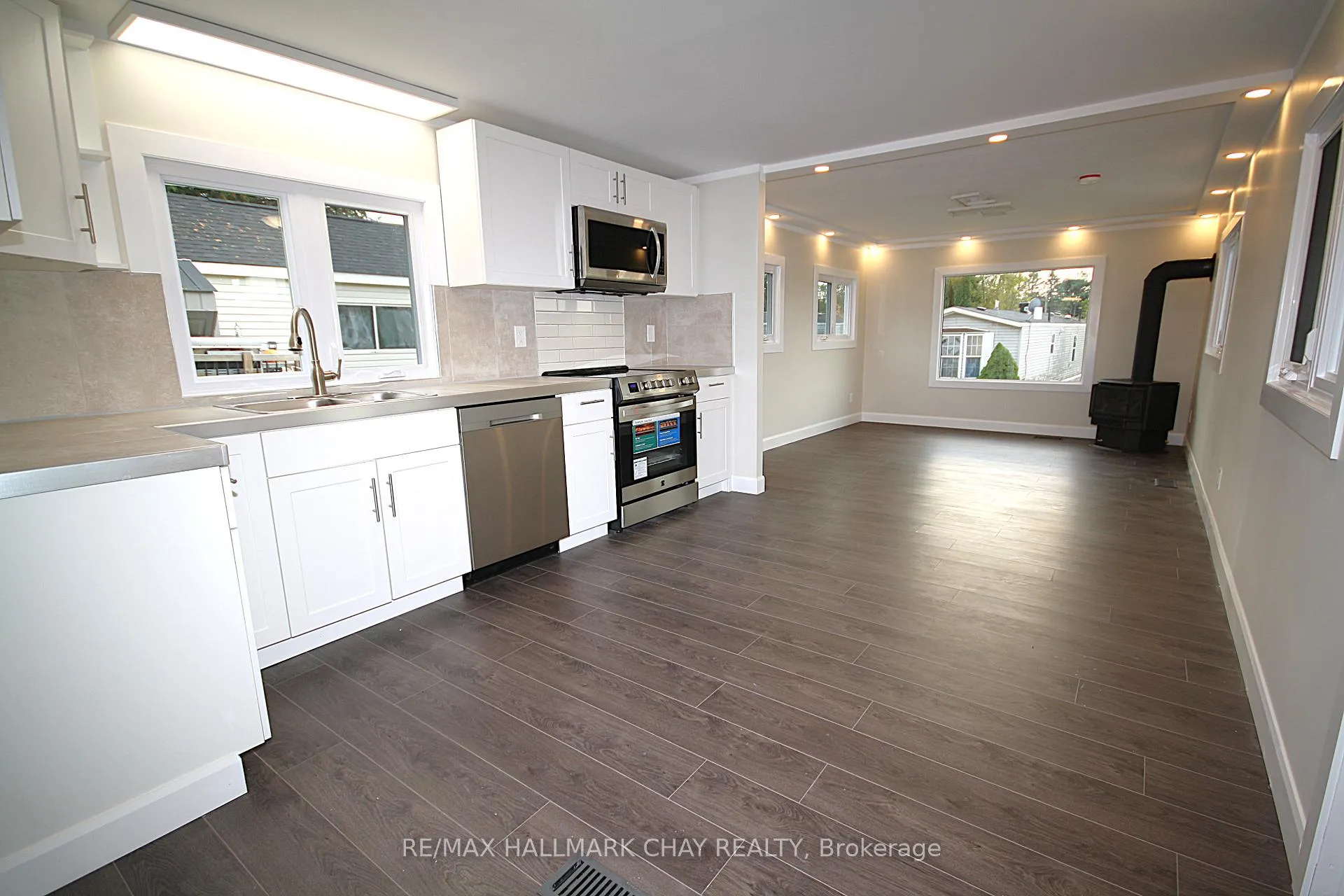 Photo 11 of 4064 Ash Crescent, Severn, Rural Severn — HOMEH
