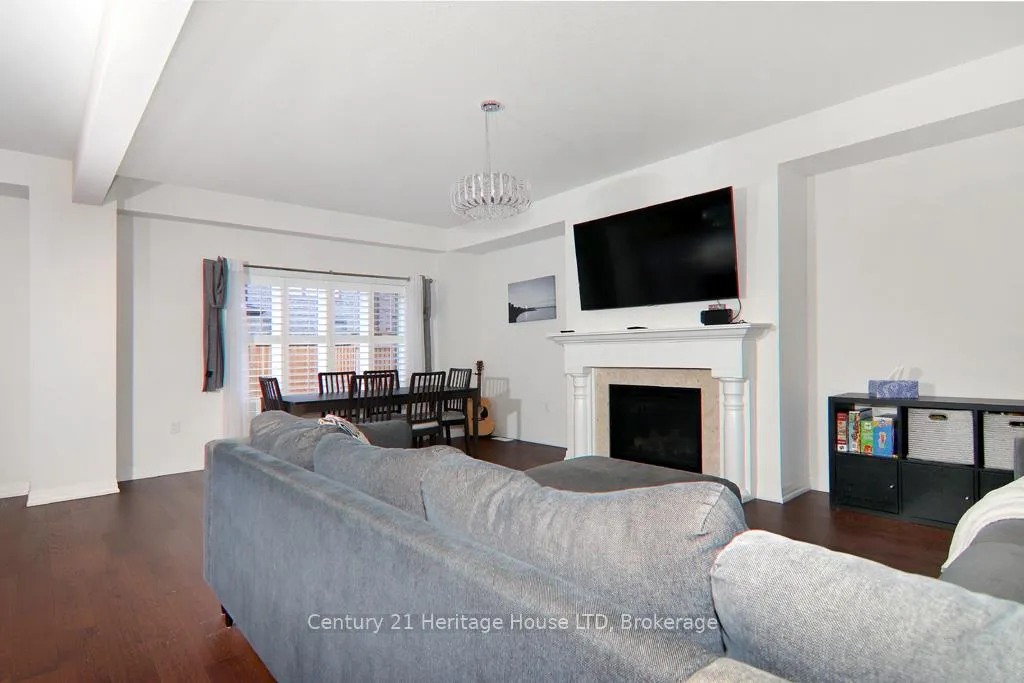 Photo 4 of 4070 Thomas Street, Lincoln, Beamsville — HOMEH