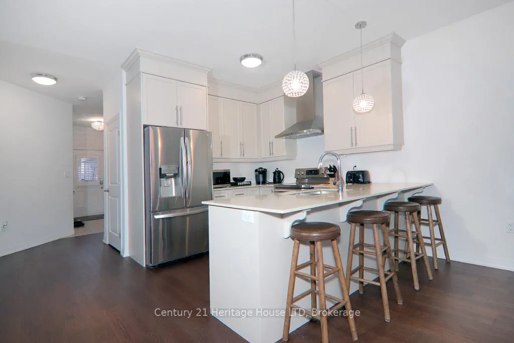 Photo 7 of 4070 Thomas Street, Lincoln, Beamsville — HOMEH