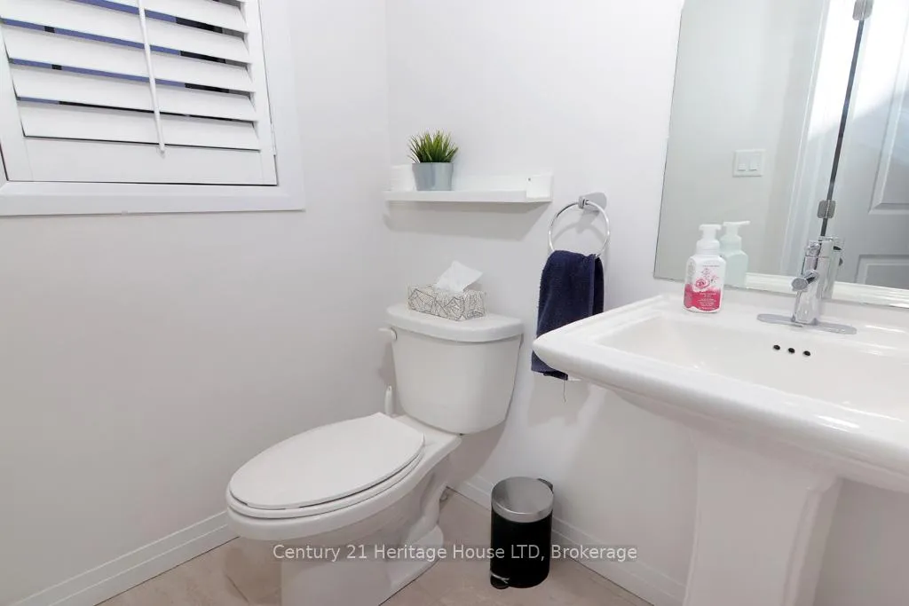 Photo 10 of 4070 Thomas Street, Lincoln, Beamsville — HOMEH