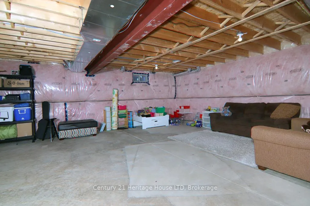 Photo 23 of 4070 Thomas Street, Lincoln, Beamsville — HOMEH