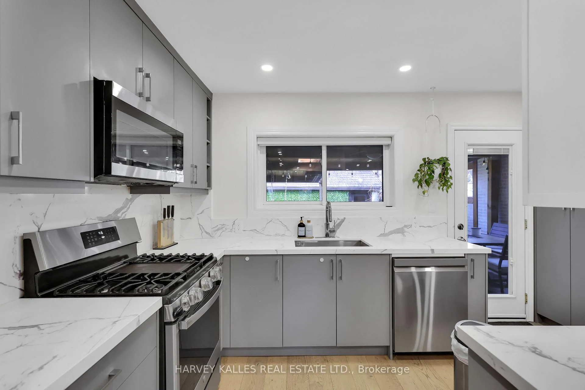 Photo 11 of 99 Atlas Avenue, Toronto, Humewood-Cedarvale — HOMEH