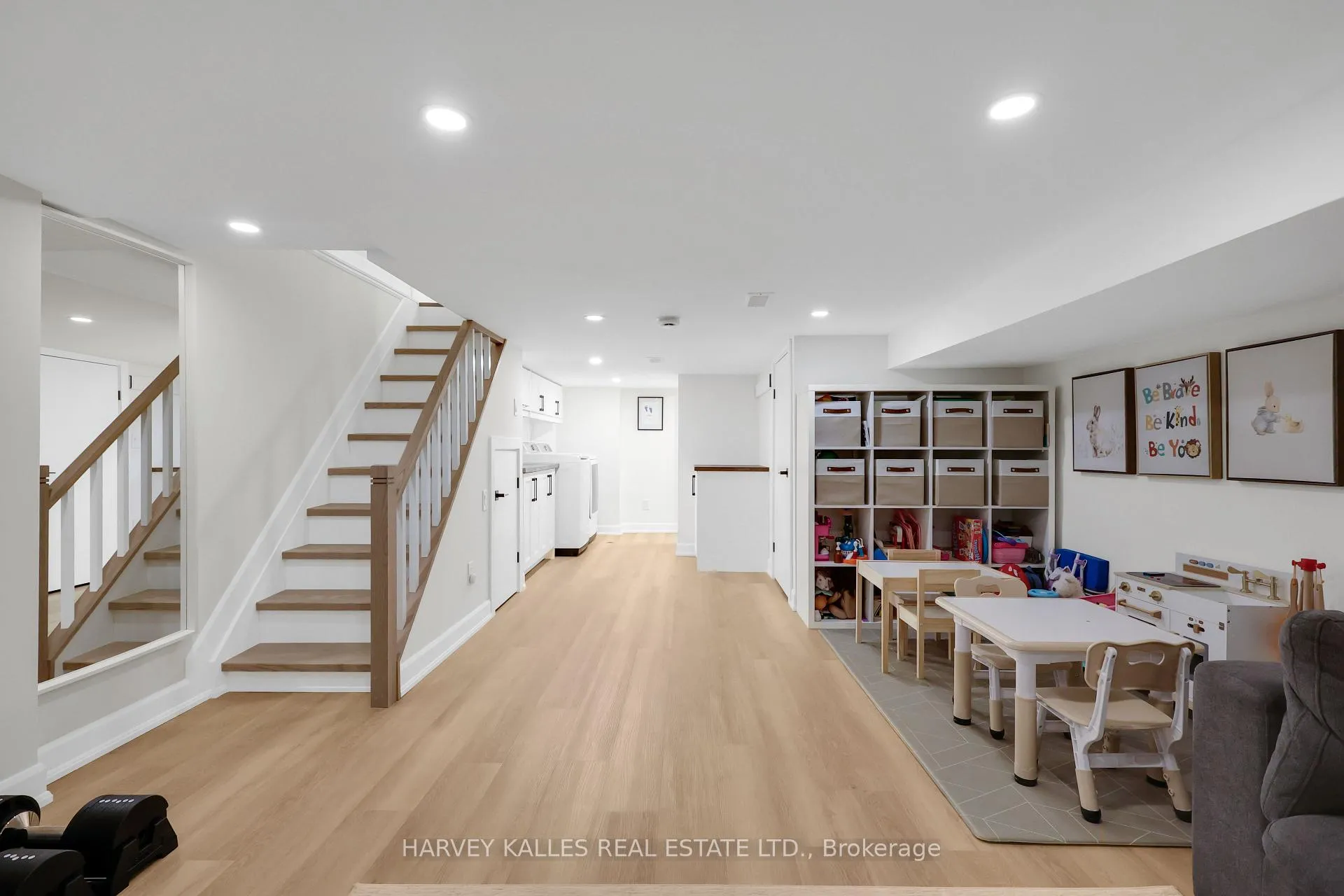 Photo 26 of 99 Atlas Avenue, Toronto, Humewood-Cedarvale — HOMEH