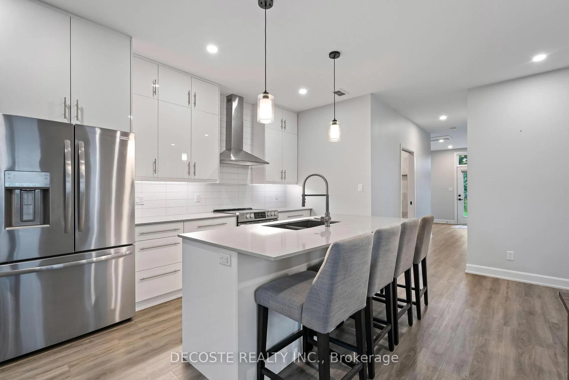 Photo 8 of 14 Elgin Street W, North Glengarry, Alexandria — HOMEH