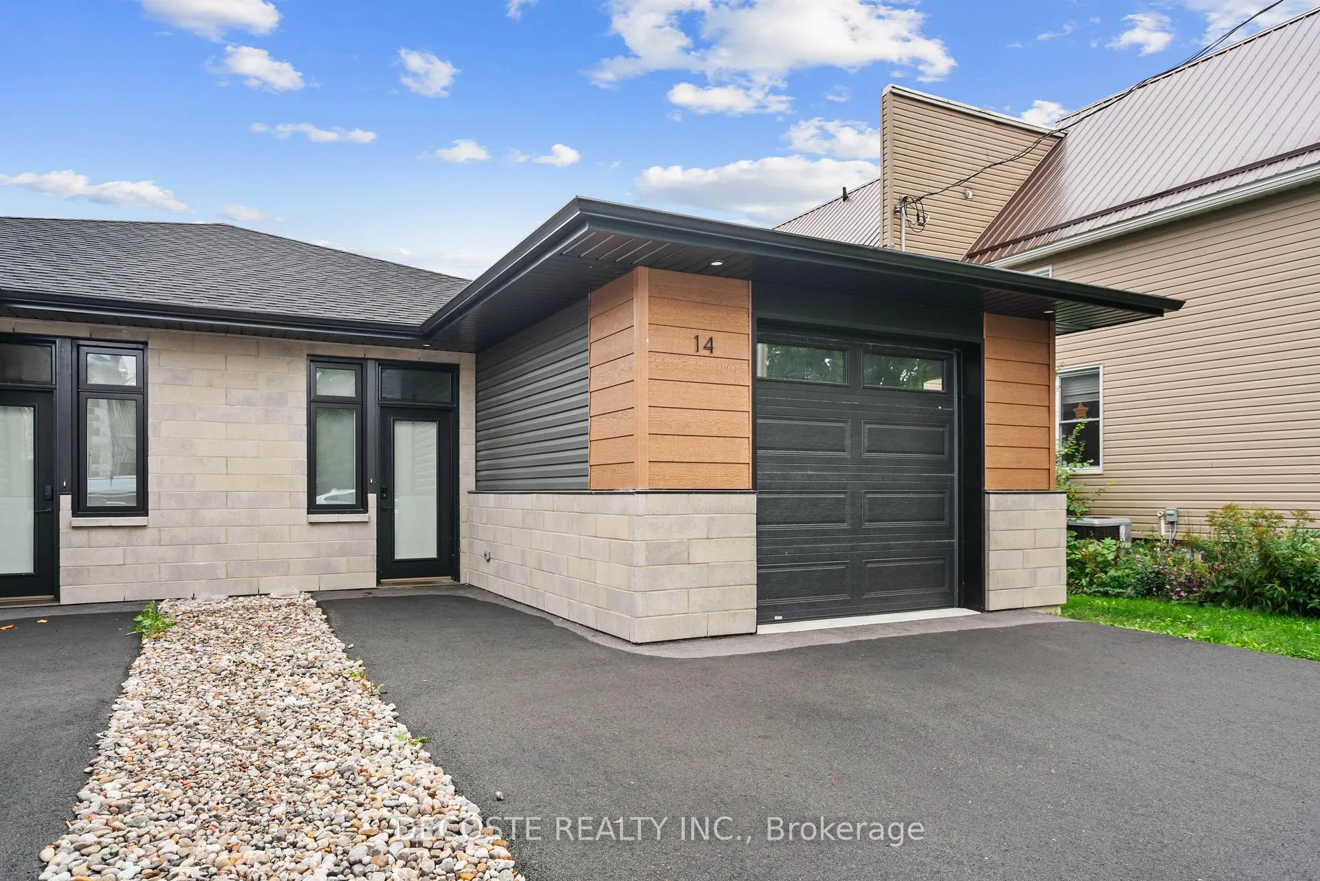 Photo 39 of 14 Elgin Street W, North Glengarry, Alexandria — HOMEH