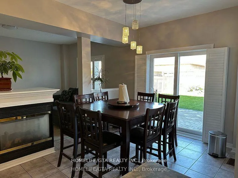 Photo 5 of 32 Gatehead Road, Vaughan, Maple — HOMEH