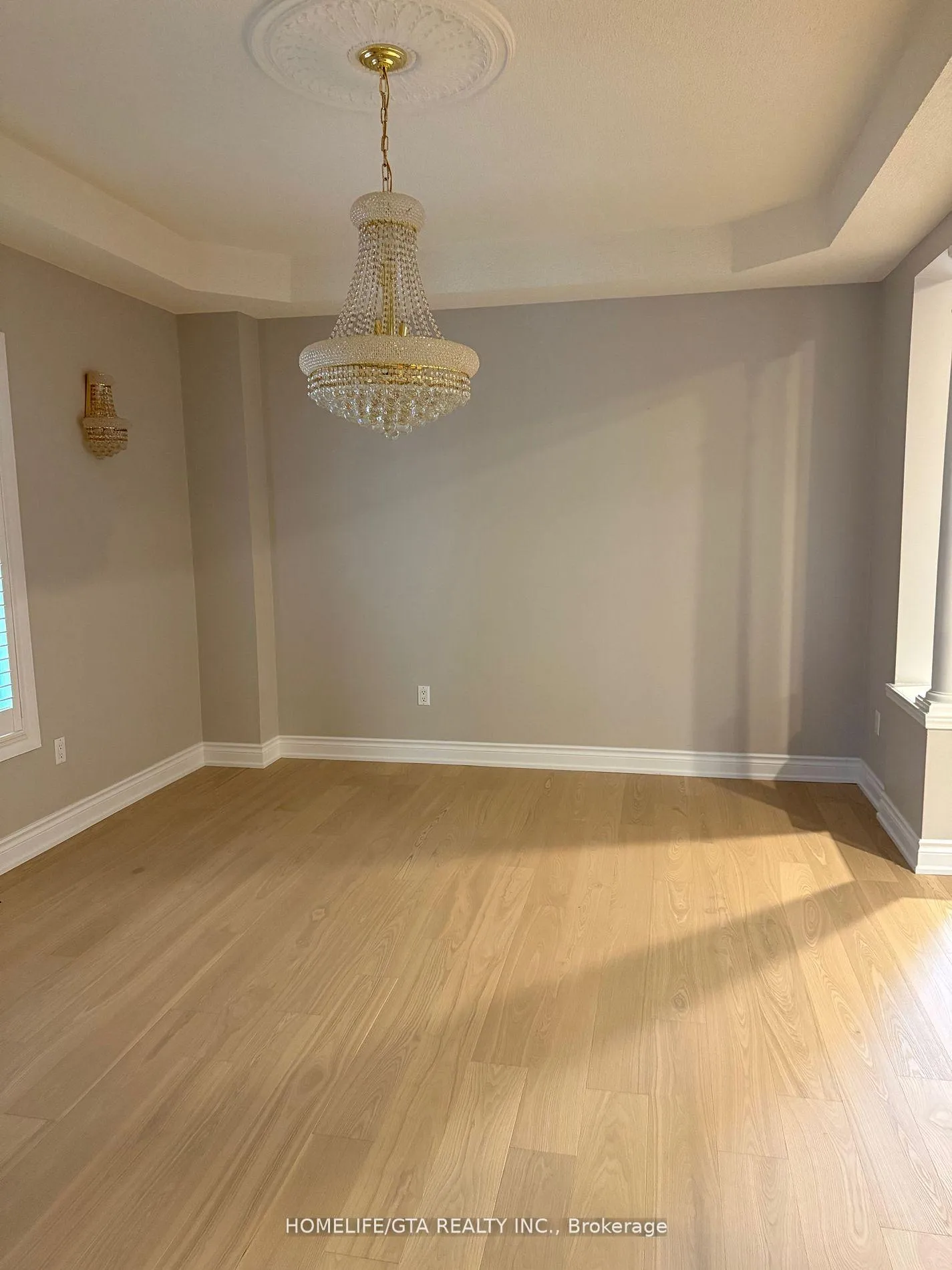 Photo 7 of 32 Gatehead Road, Vaughan, Maple — HOMEH