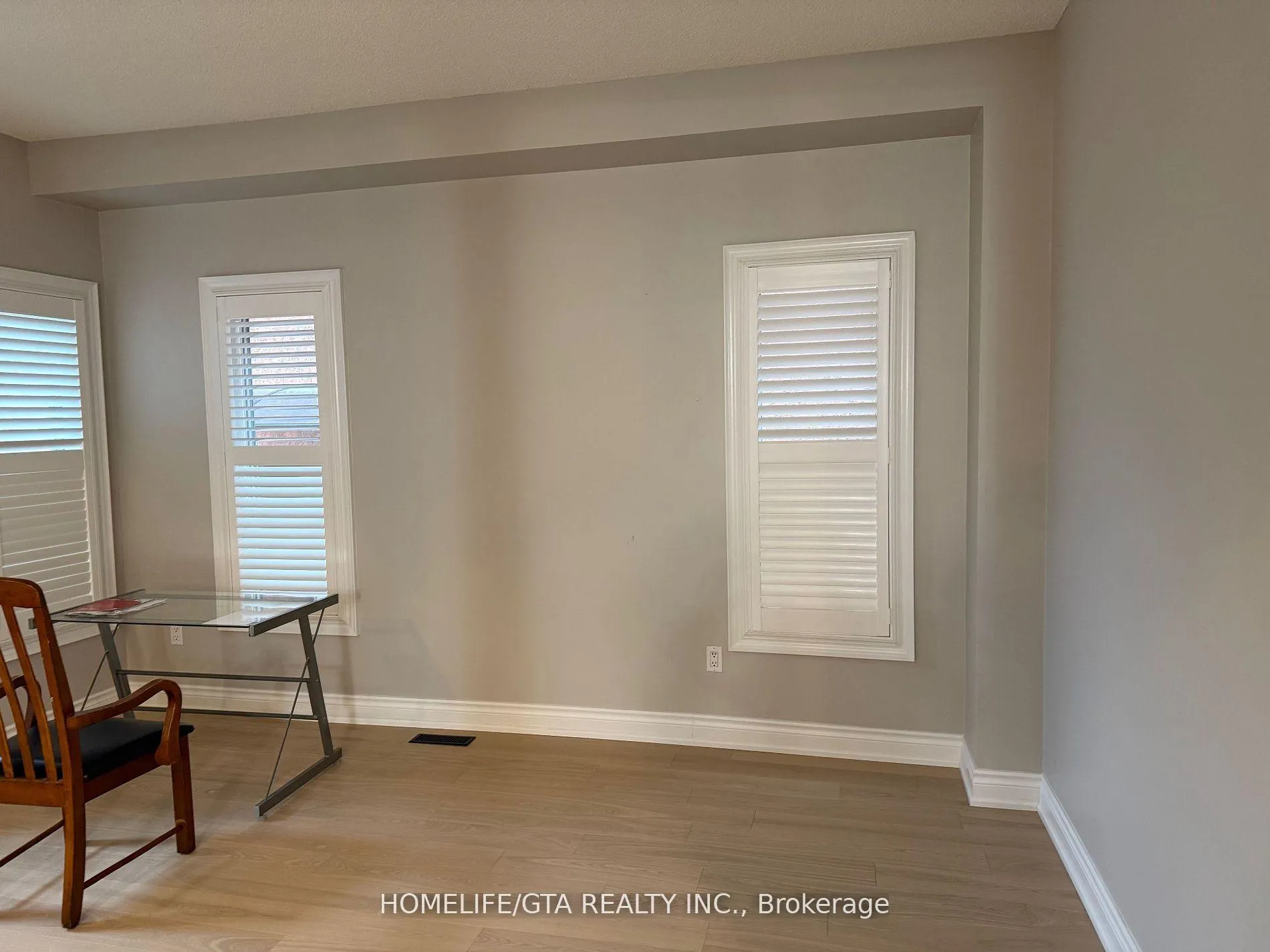Photo 9 of 32 Gatehead Road, Vaughan, Maple — HOMEH