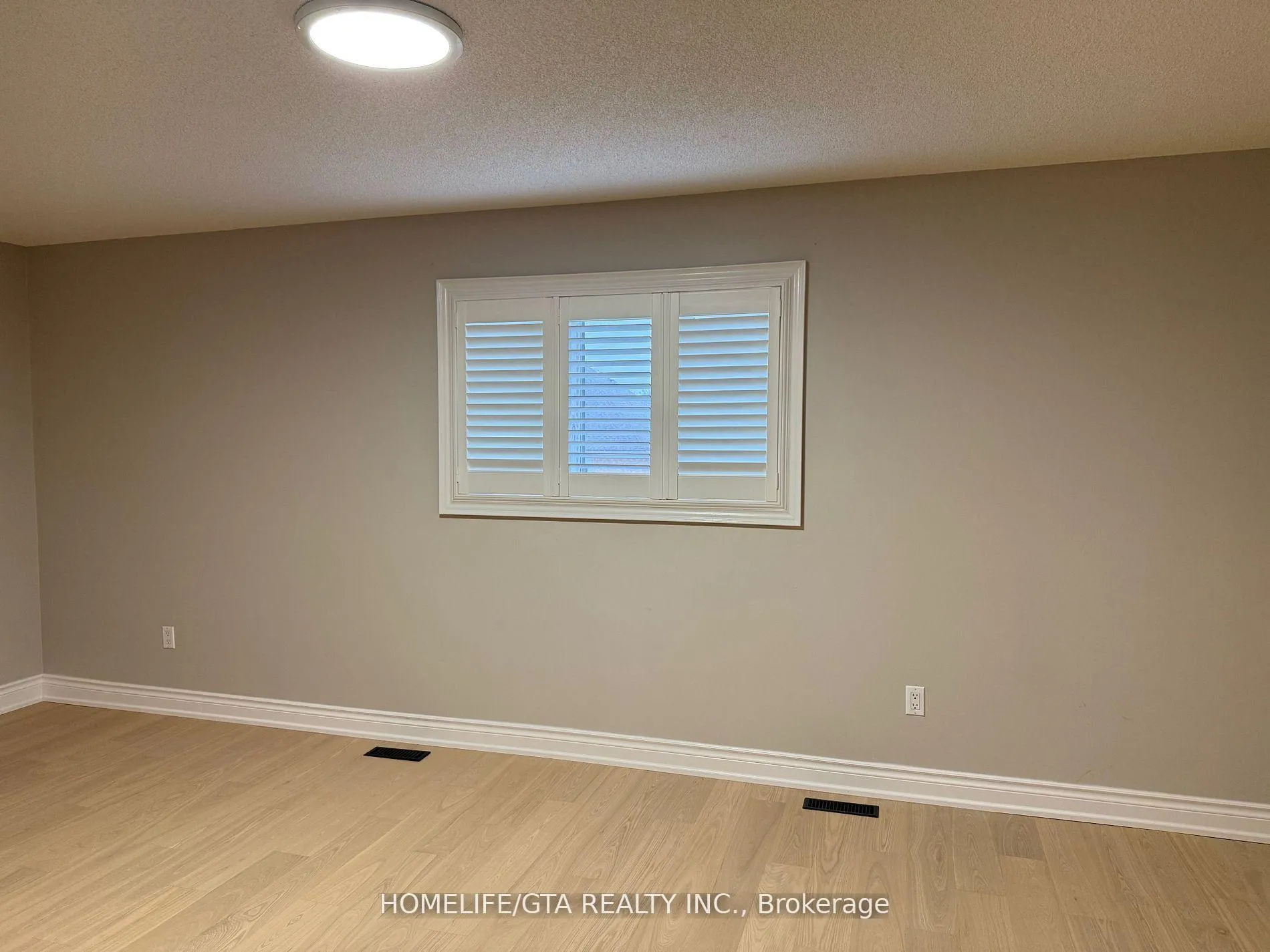 Photo 22 of 32 Gatehead Road, Vaughan, Maple — HOMEH