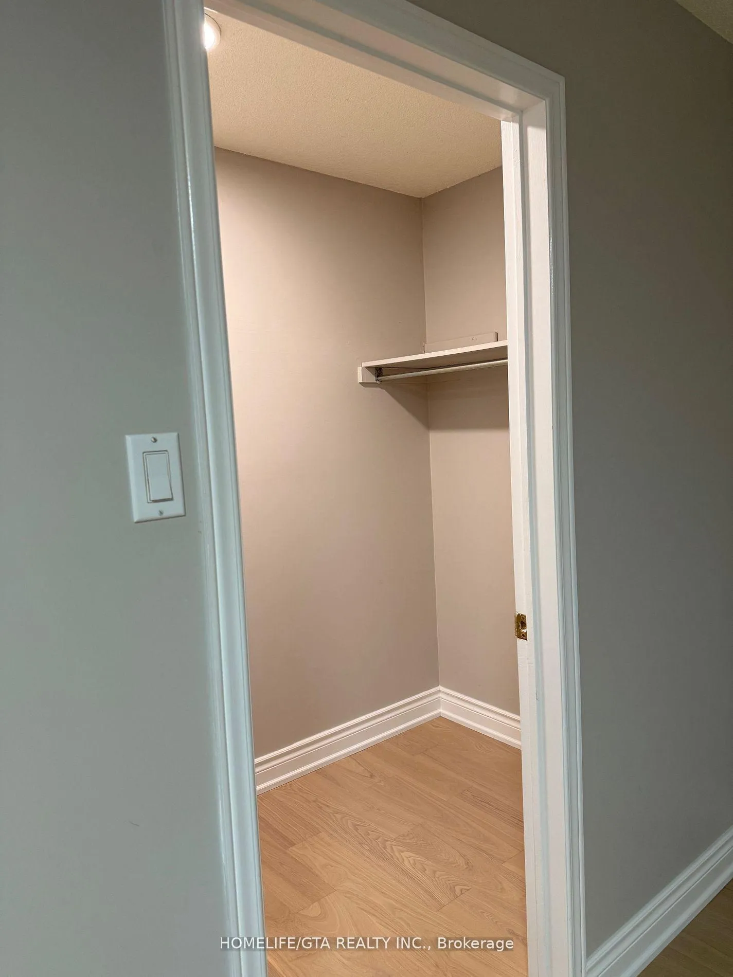 Photo 23 of 32 Gatehead Road, Vaughan, Maple — HOMEH