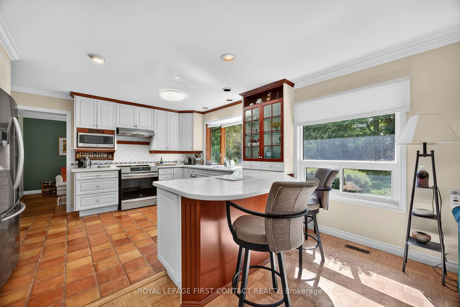Photo 17 of 7 Maplecrest Road, Springwater, Midhurst — HOMEH