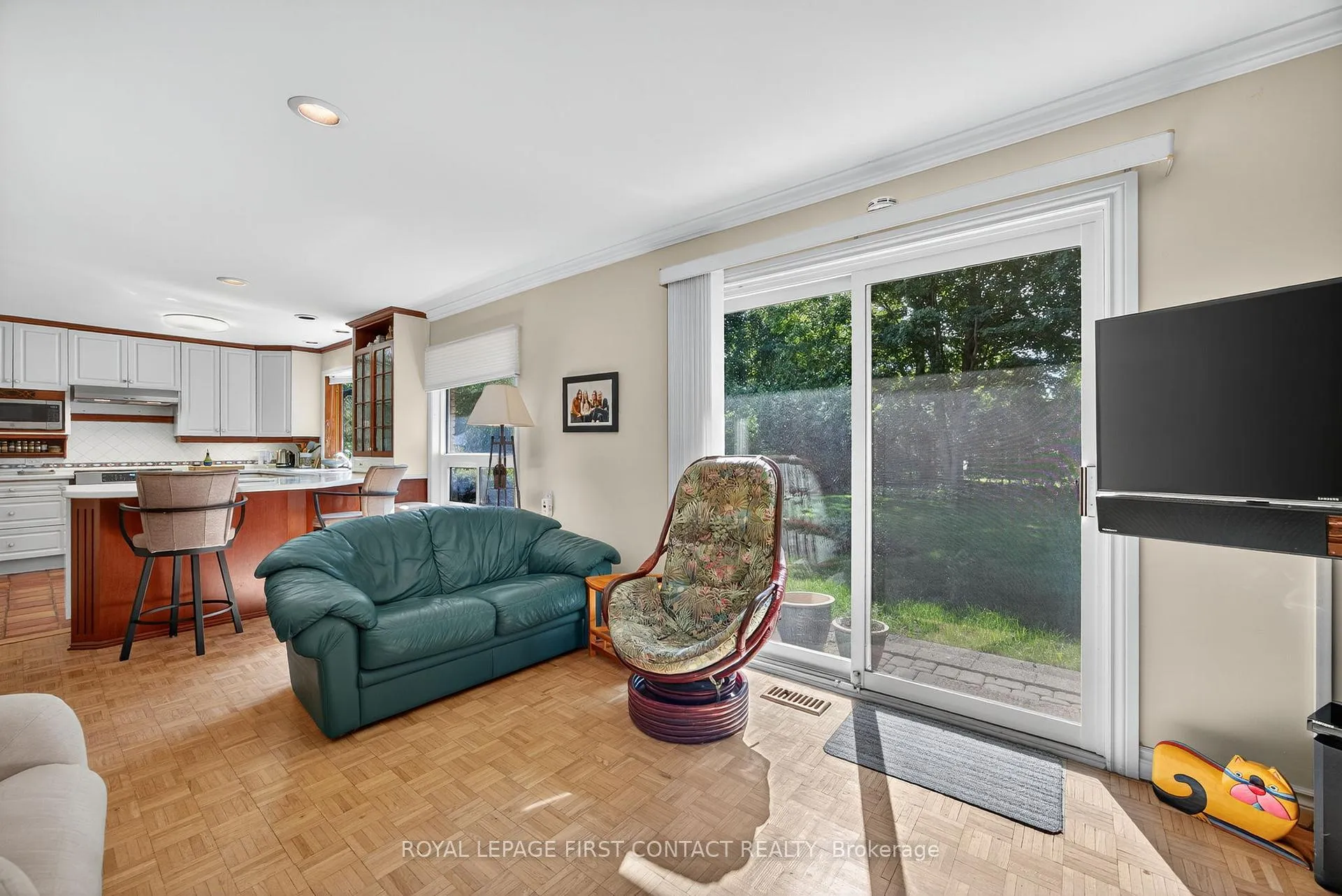 Photo 19 of 7 Maplecrest Road, Springwater, Midhurst — HOMEH