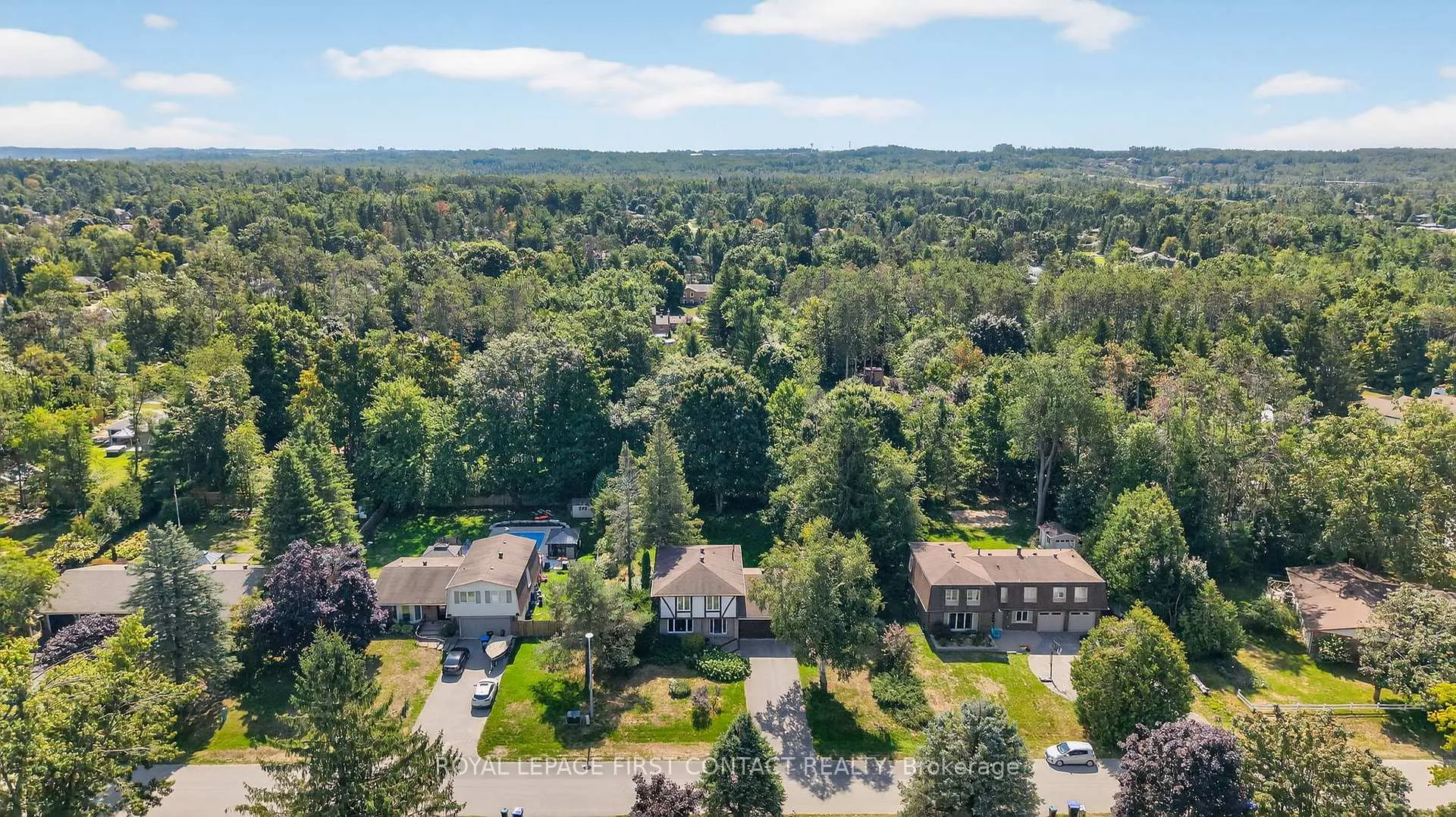 Photo 41 of 7 Maplecrest Road, Springwater, Midhurst — HOMEH
