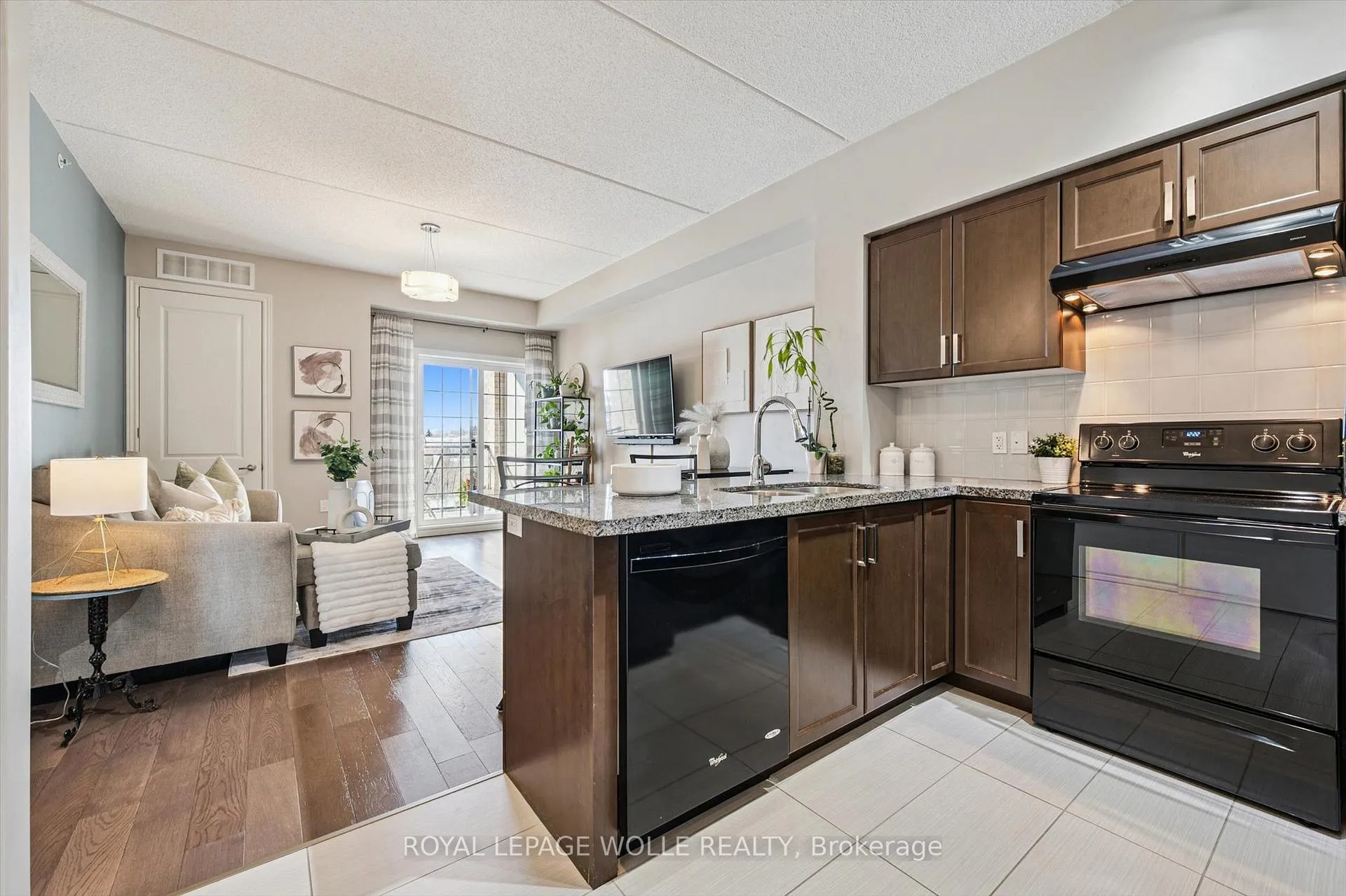 Photo 3 of Unit 333, 1077 Gordon Street, Guelph, Kortright West — HOMEH